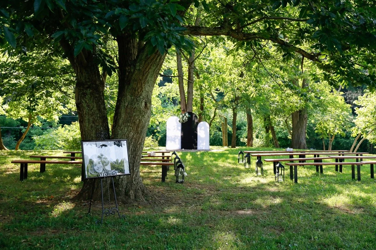 outdoor ceremony at Little Tennessee Event Farm located in Chesapeake Ohio near Huntington WV