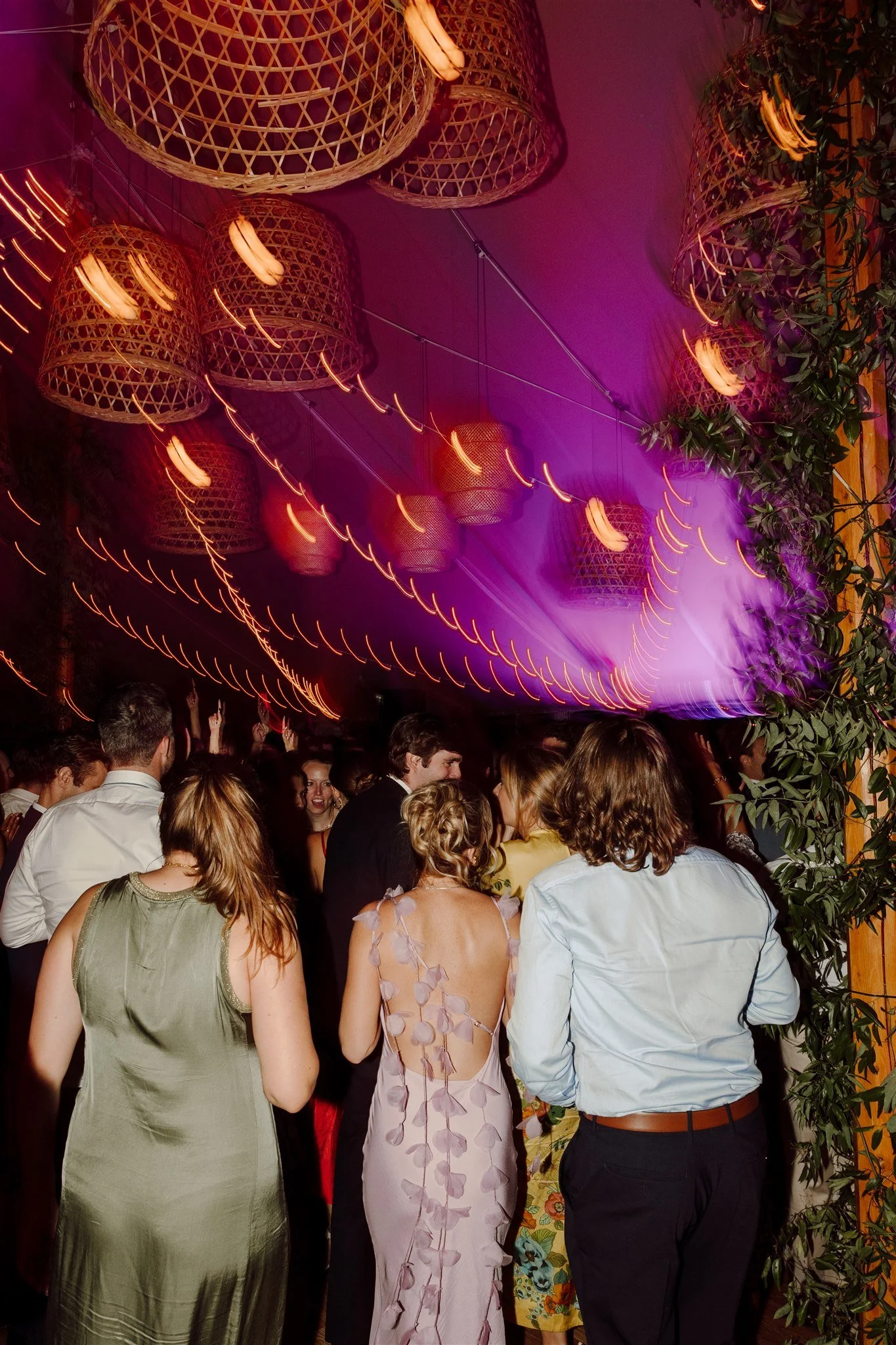 401_leda+andrew_weddingsneakpeek.jpg