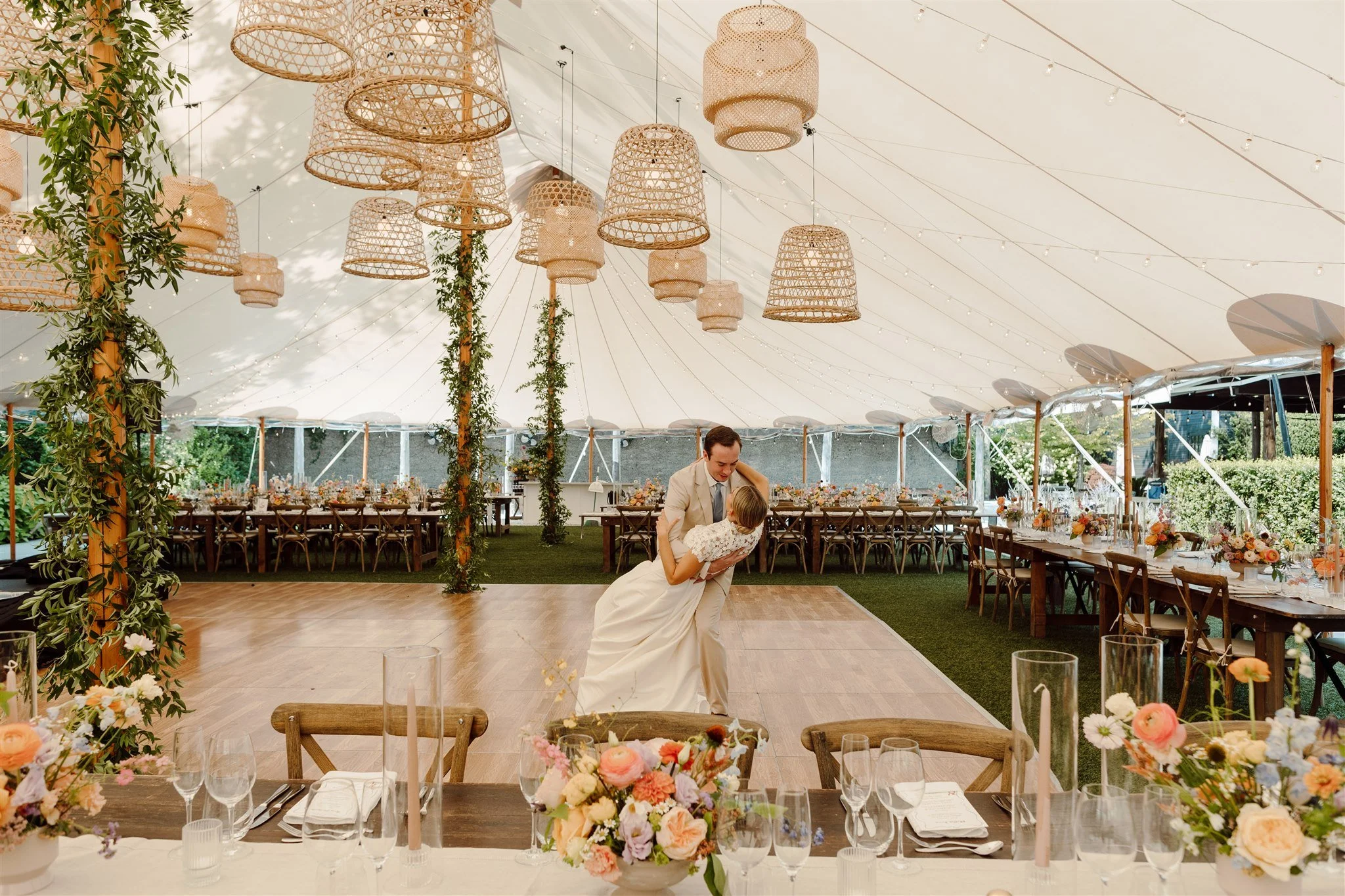 297_leda+andrew_weddingsneakpeek.jpg