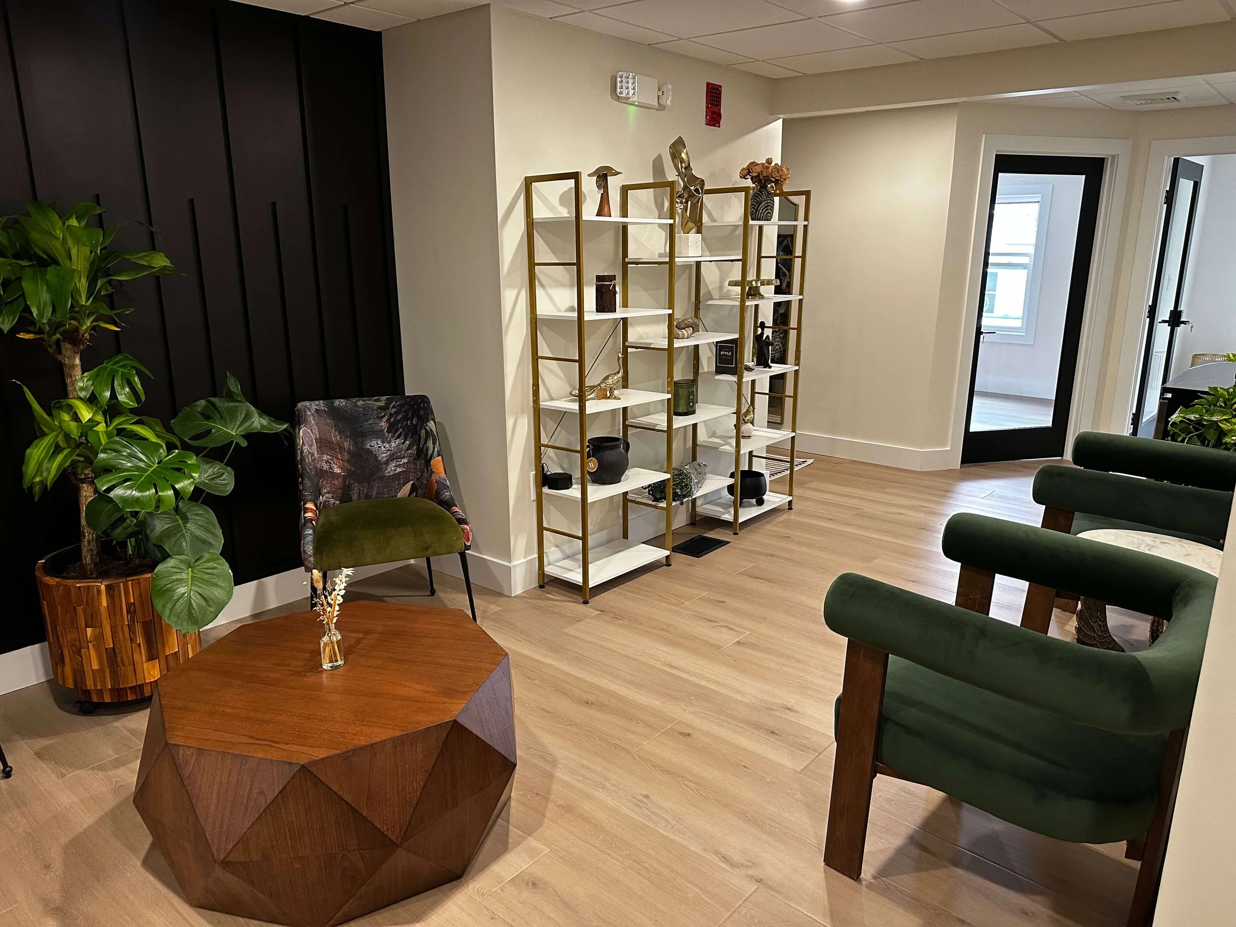 Photo of Bombshell Suites in Bedford NH waiting area located upstairs from Bombshell Aesthetics in Bedford NH