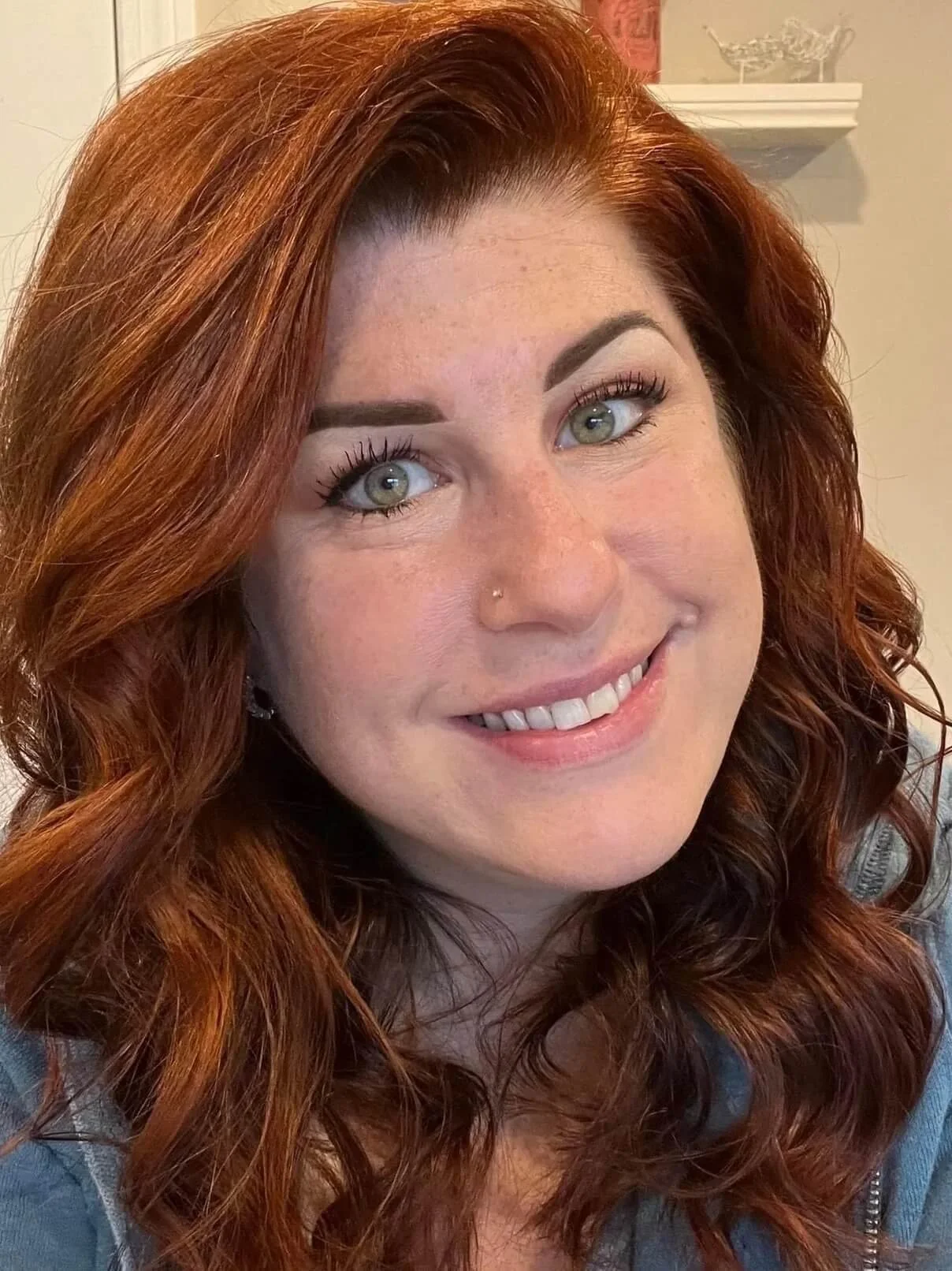 Photo of a hairstylist at Bombshell Suites in Bedford, NH