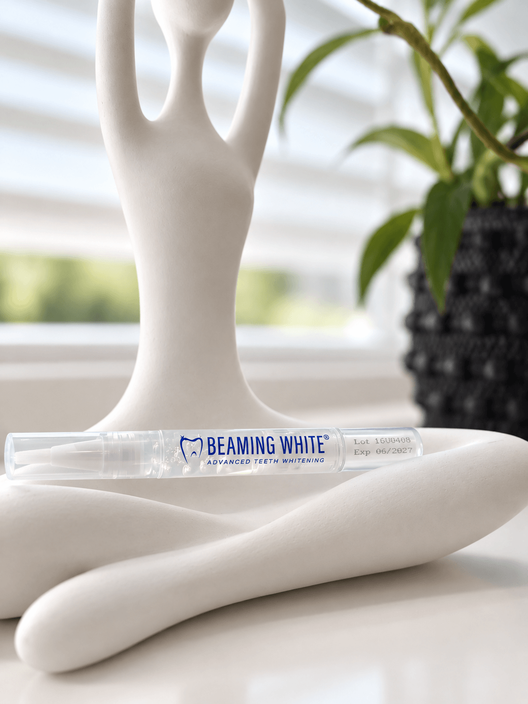 Professional Teeth Whitening at Bombshell Aesthtetics in Bedford, NH 