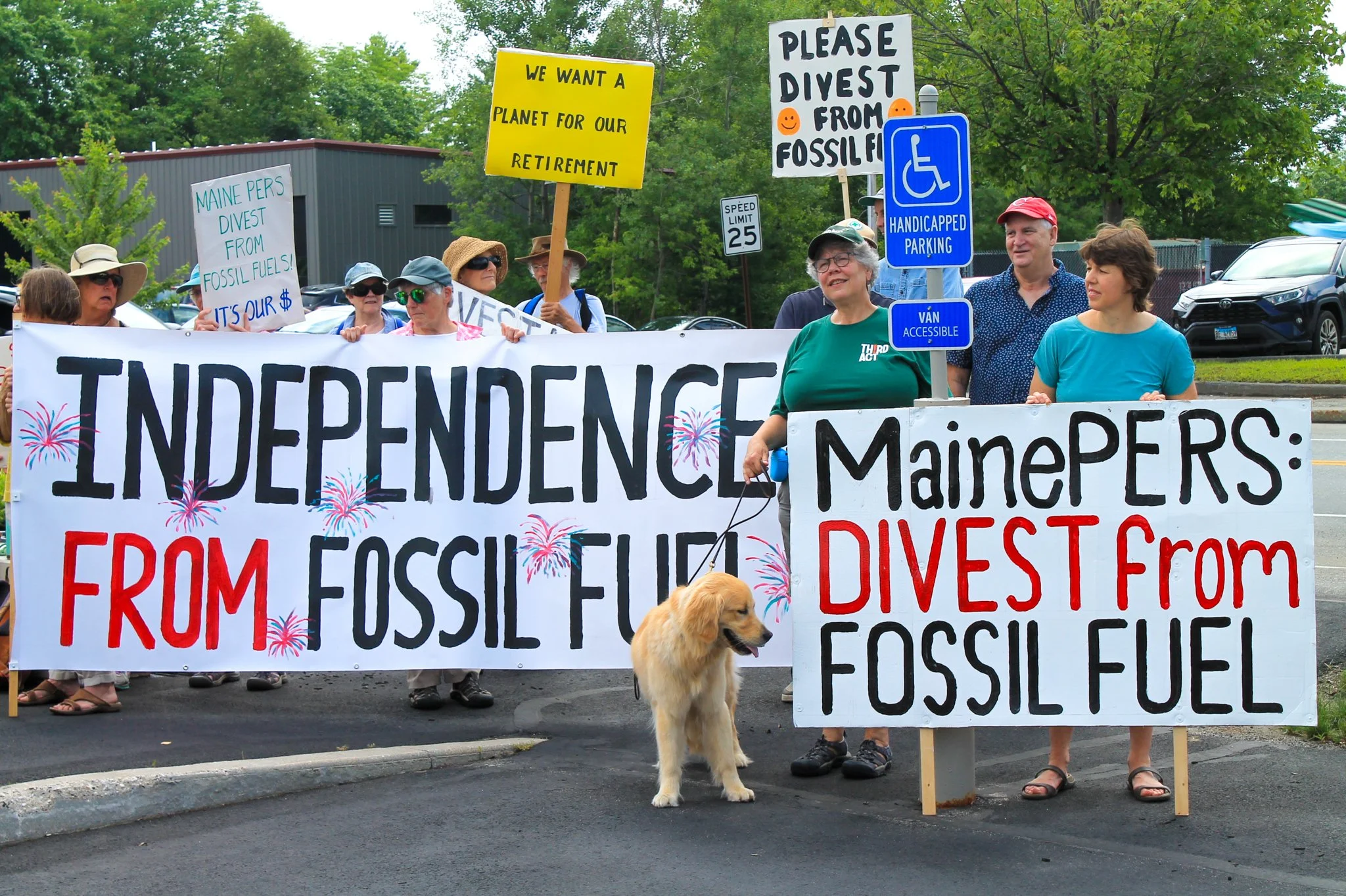 MainePERS needs to divest from fossil fuels. Now.