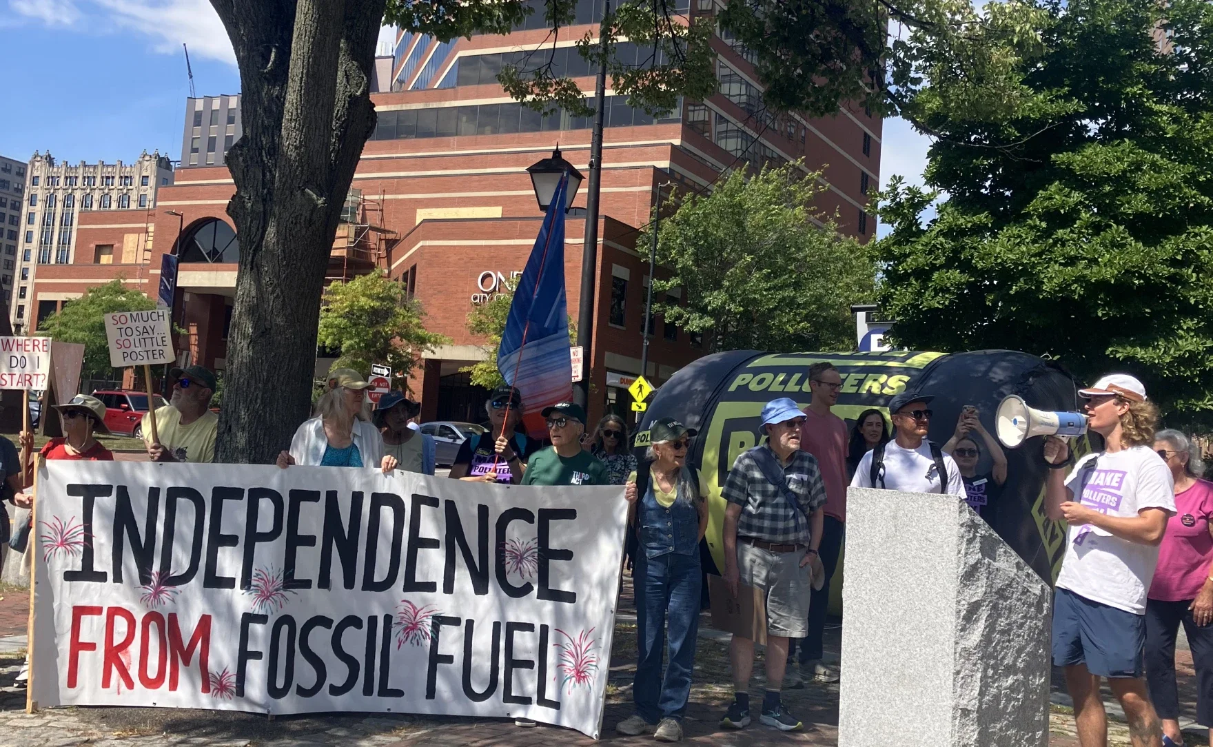 Environmental groups urge opposition to big oil immunity bills
