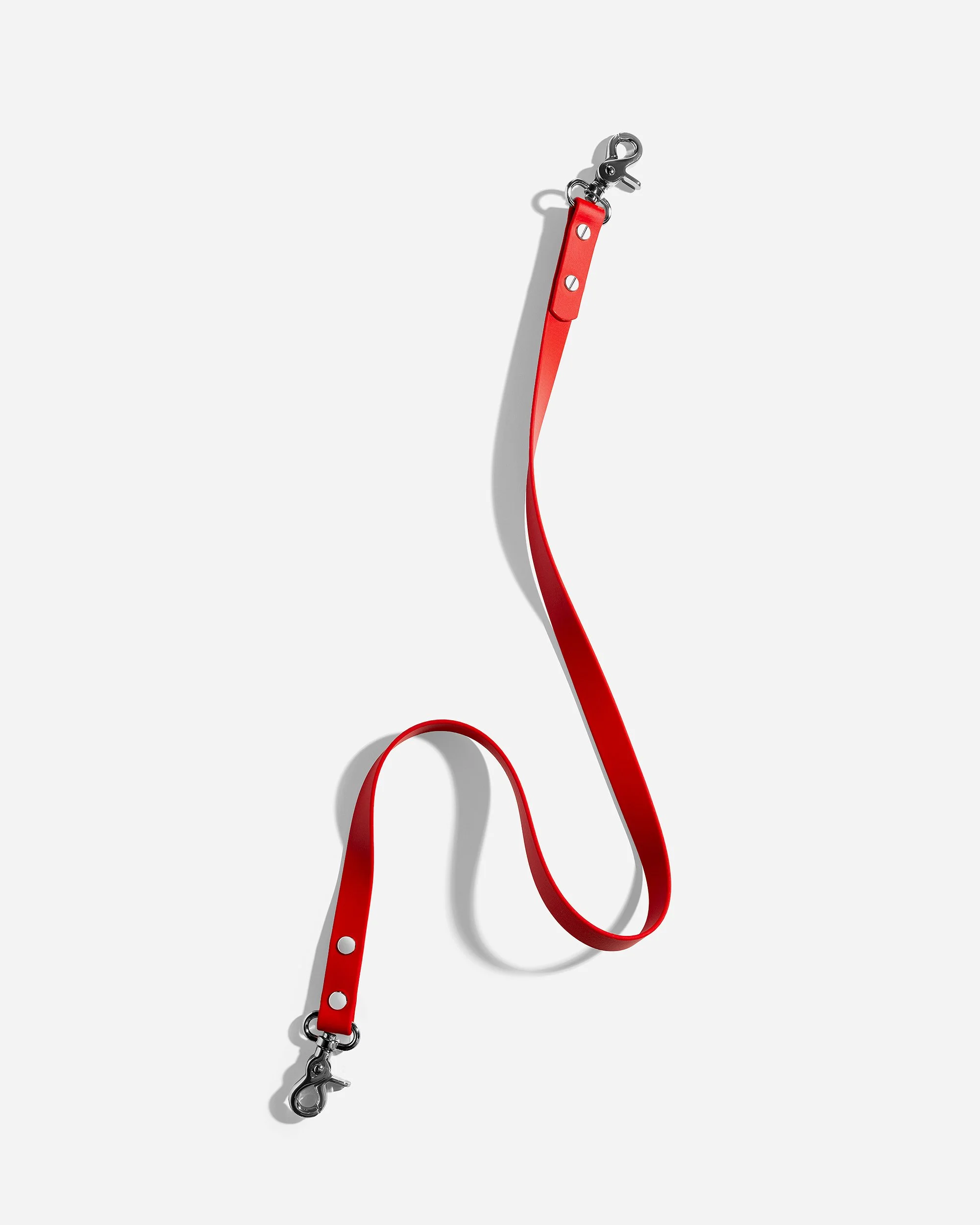 BOLD STRAP in Party Red