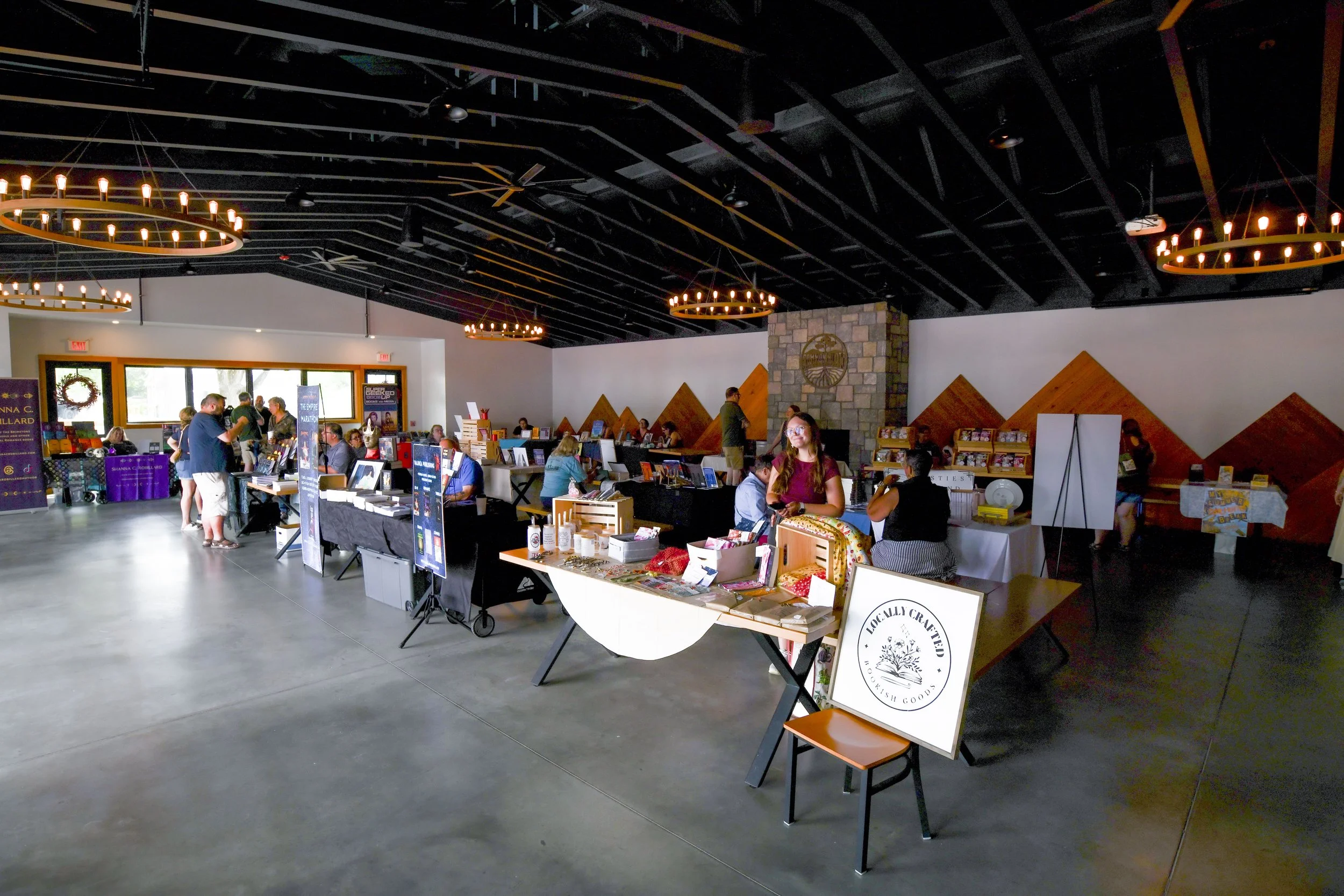 Books &amp; Brews event raises funds for veterans