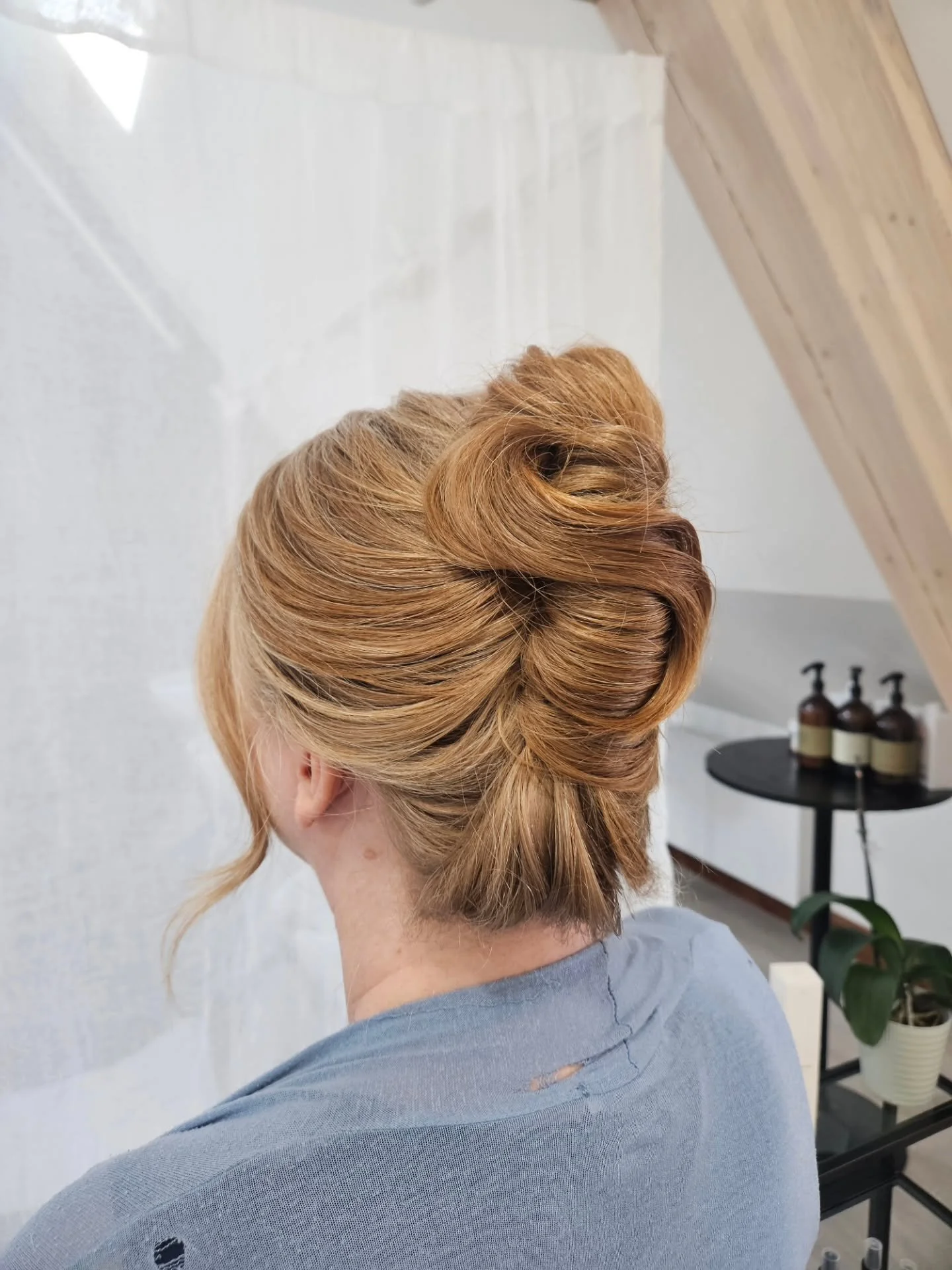 #StudioLaVie #weddinghairstyling #bozeman #smallbusiness #oway