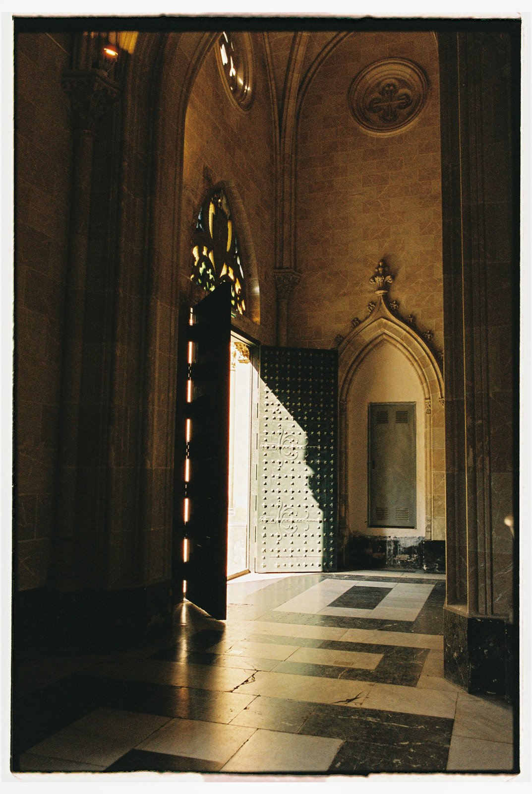 cartuja-analog-wedding-82947.jpg