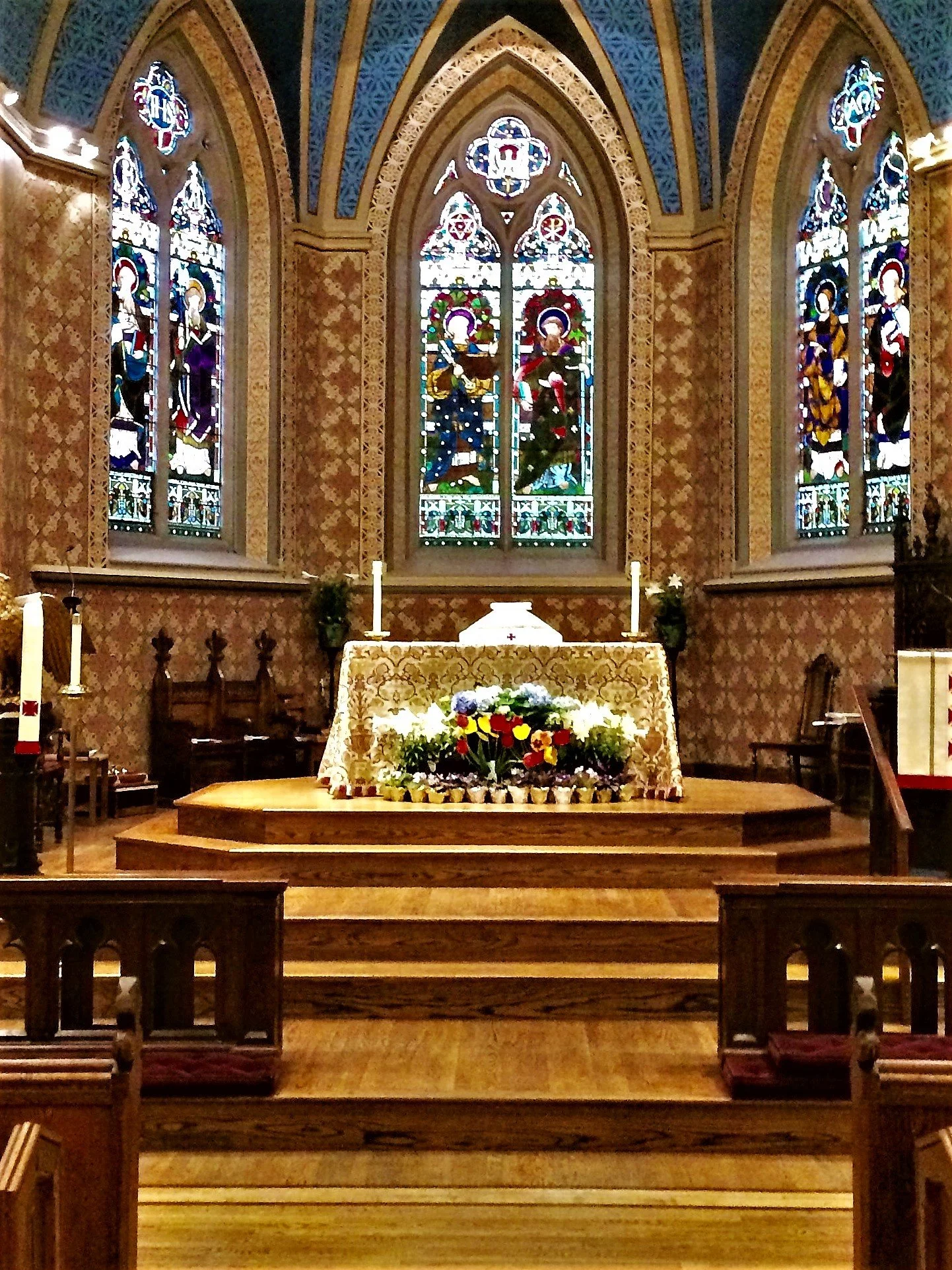 CC Altar 2020.JPG