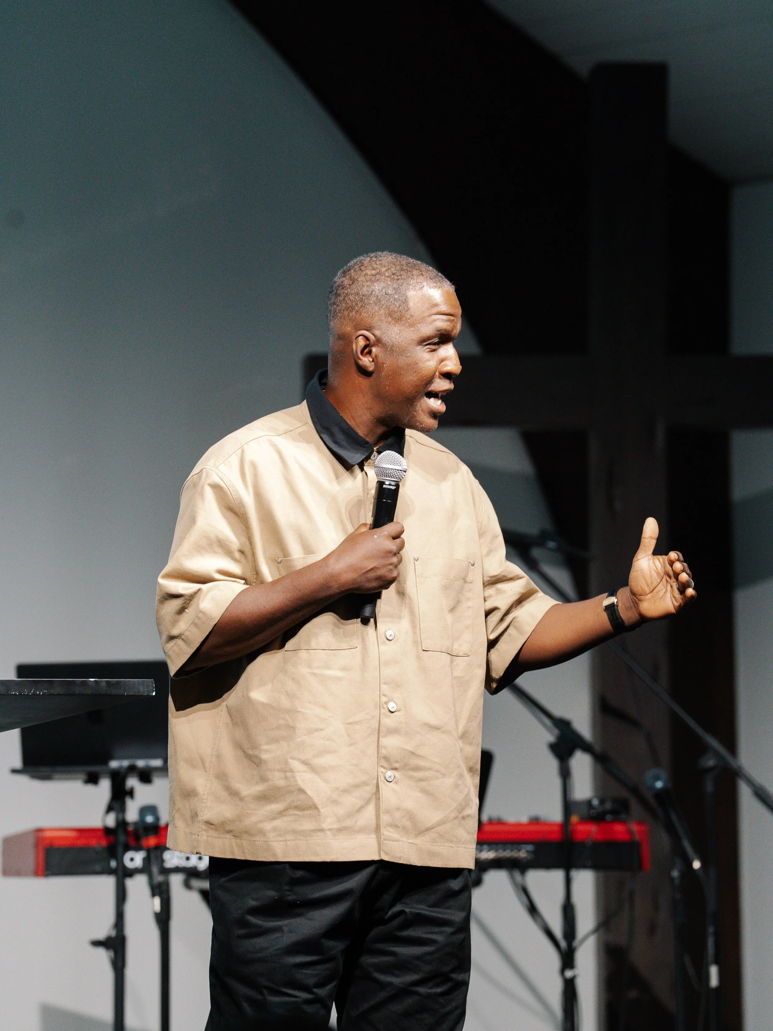 WHAT. A. MORNING. 

The Holy Spirit was SO present, and Pastor Julian brought the WORD! So grateful for the way he spoke into our church family today.

Huge thanks to @oasisla for sharing your pastor with us! StoryHill fam, show him some love and tha
