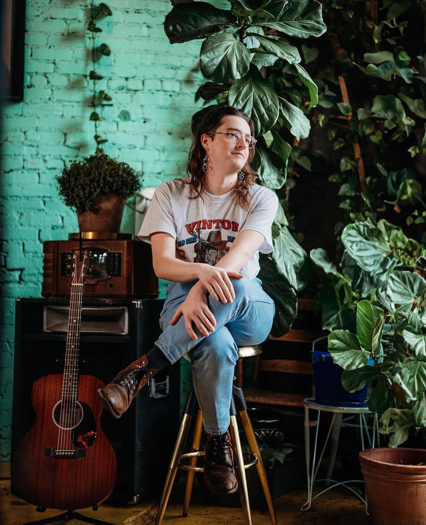 @openheadtakesphotos #repost because we love this shot from @doc_mcclintock&rsquo;s interview in the taproom with @dawnbeezyfair for @the_city_salt! Check out the interview now at the link in our bio 😎

Nadine, a local gem and incredibly talented mu