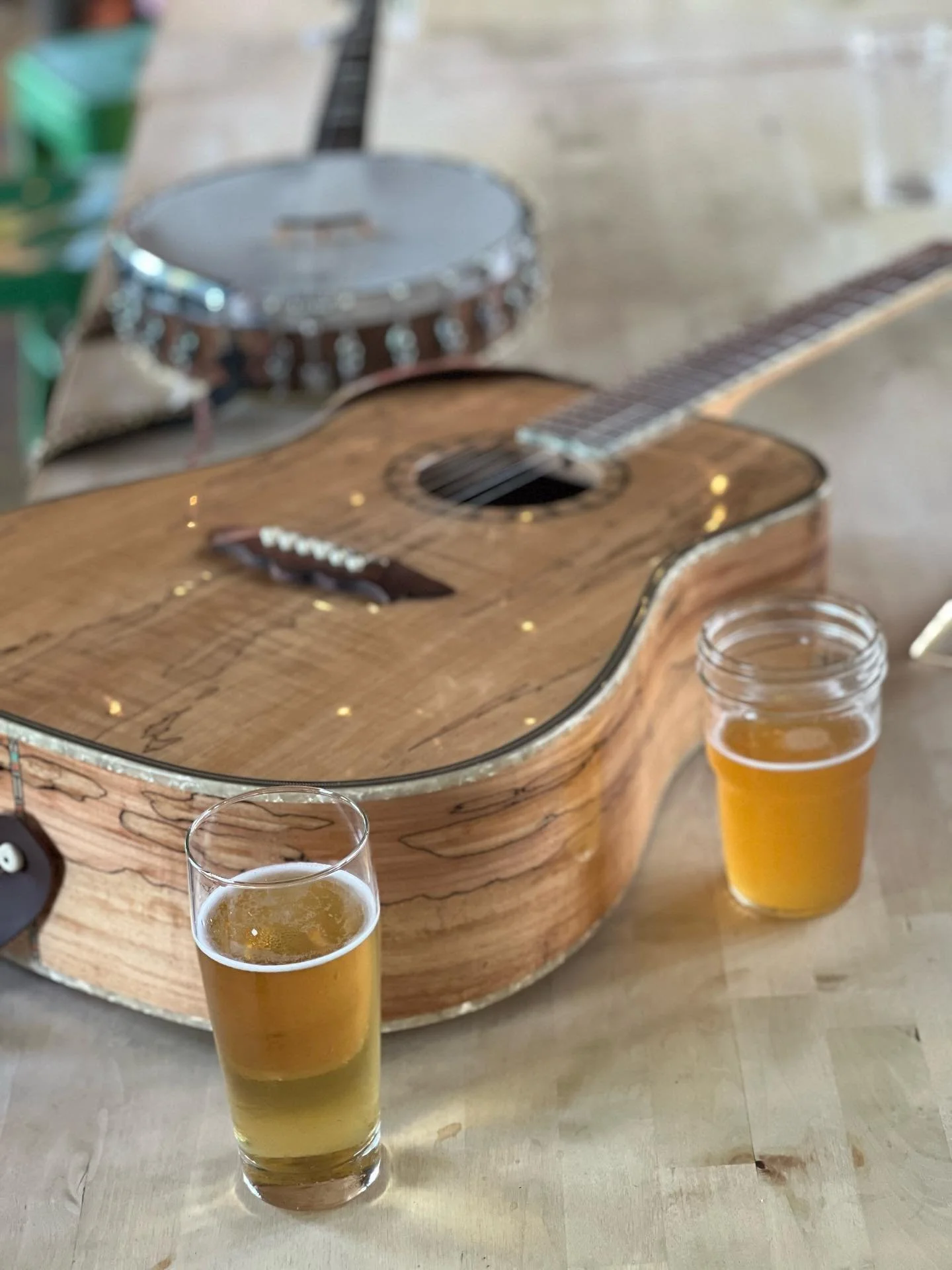 Wednesdays mean Roanoke&rsquo;s Olde Time Jam is in the taproom! Stop by for some live bluegrass music, a cold beer, and raising your glass to making it halfway through the work week.

Plus! Meet Roanoke&rsquo;s newest nonprofit creative reuse center