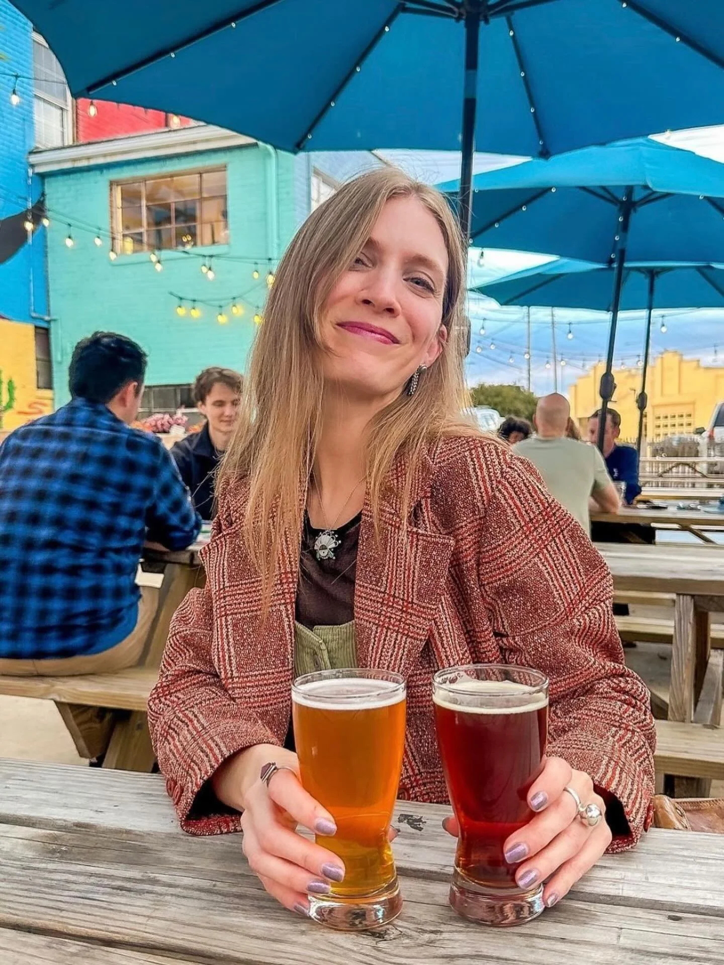 High of 80 and sunny? That&rsquo;s double fisting weather for sure. Stop by and enjoy a cold one (or two) on the patio today! Open 3-9 pm 🍻

We miss you @devmichelle 😘😘