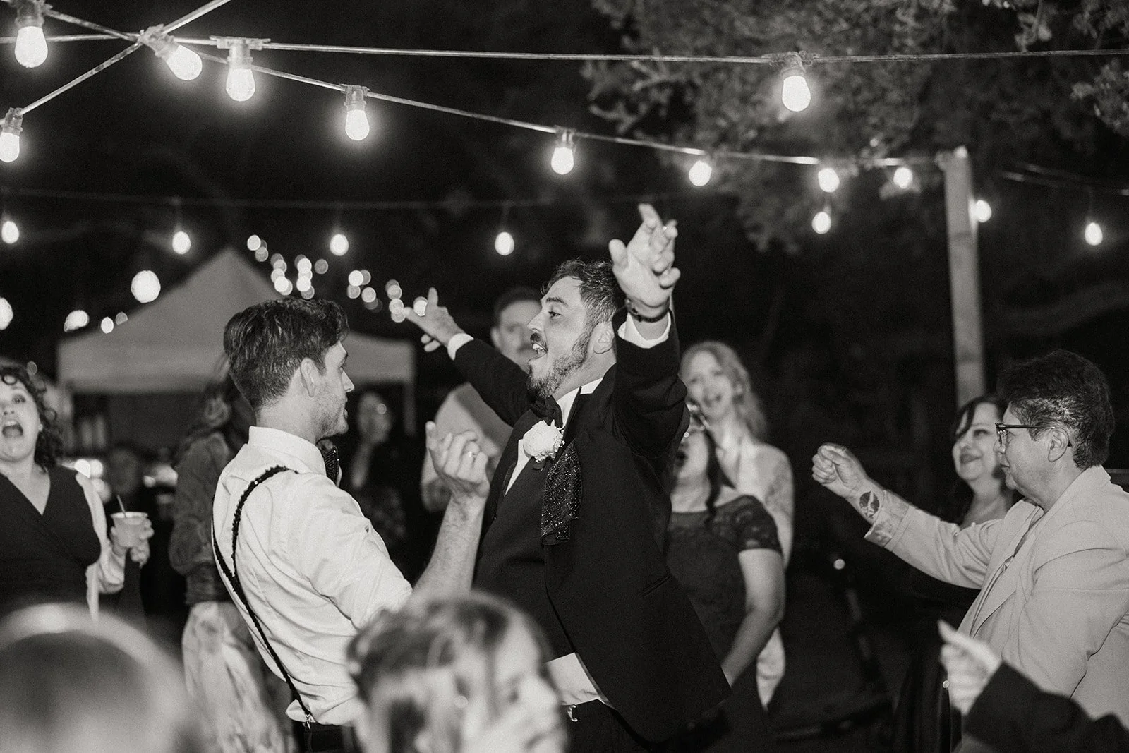 THEDELAURAS_THEMACDONALDFARM_WEDDING_MICHAEL_DANIEL1548-2.jpg