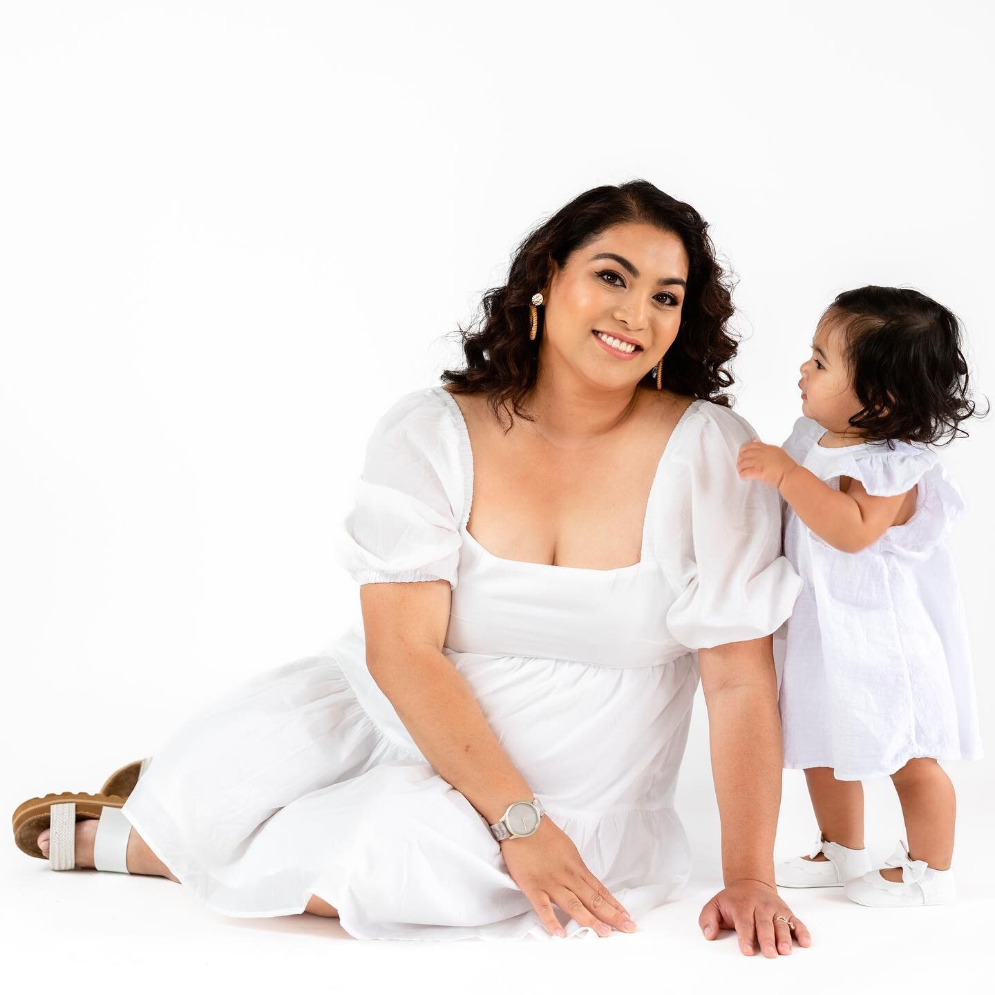 Have you ever considered a modern all white studio portrait session? This fun take on a classic portrait session is offered all year round in my studio. I was able to capture the personalities and pure love shared between this gorgeous mama and daugh