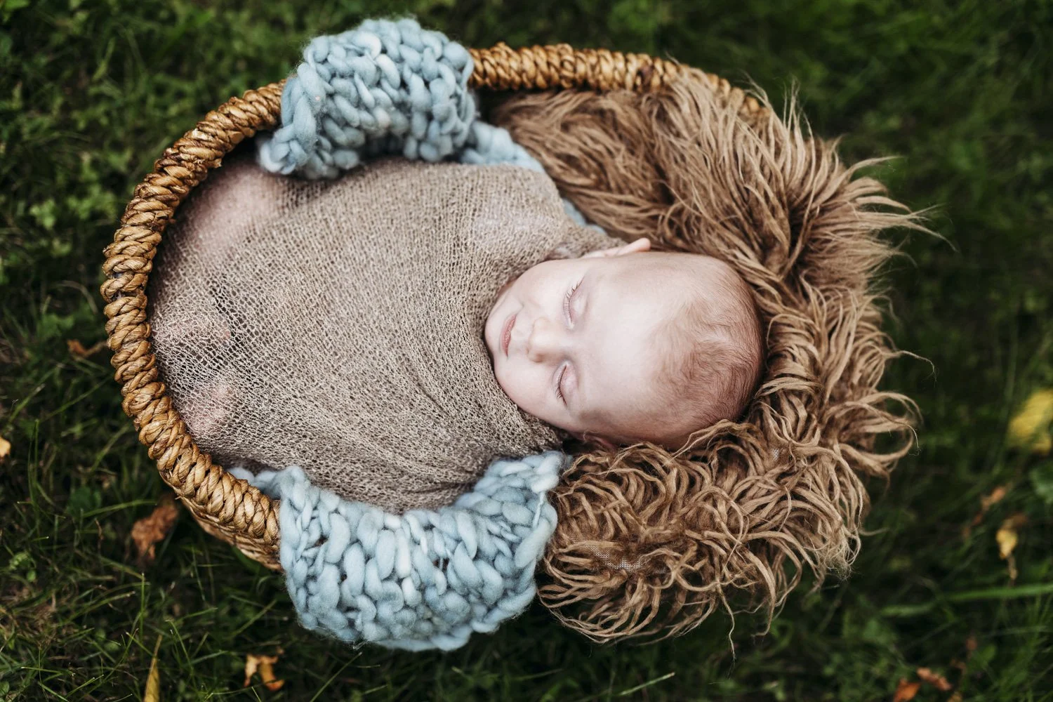 CT-Lifestyle-Newborn-Photographer-24.jpg