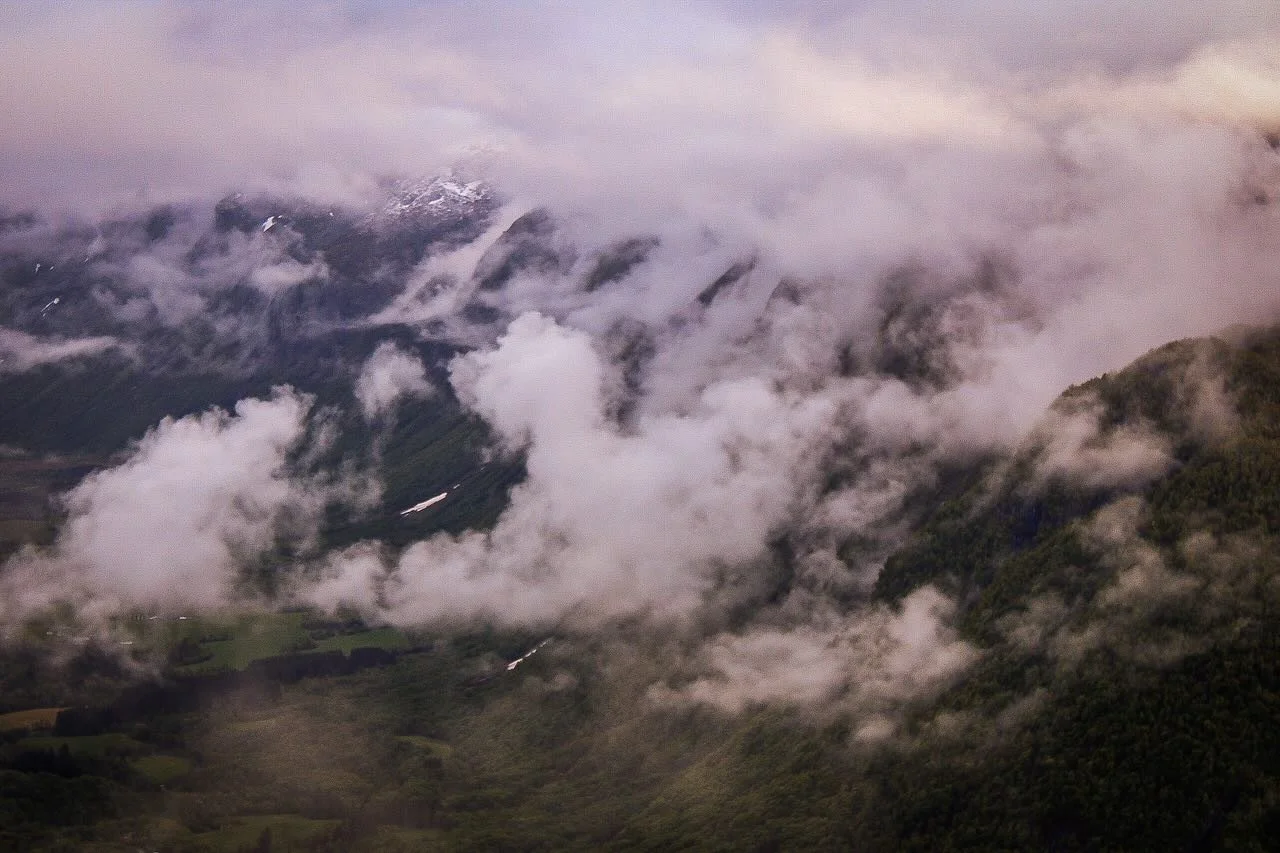 Head in the clouds

📸: Canon EOS Rebel T7