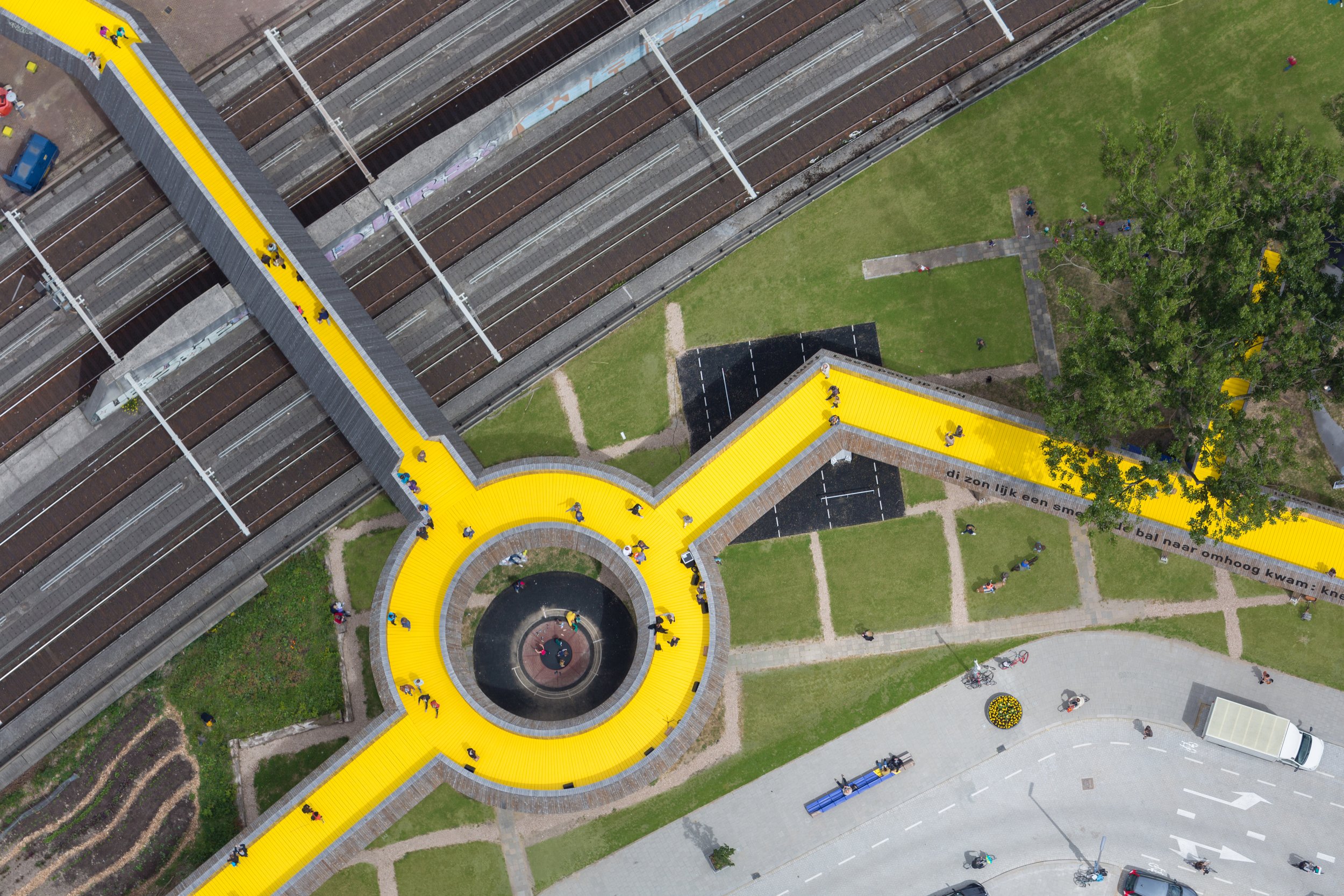 1_luchtsingel_top_roundabout_zus__ossip_van_duivenbode_558043525.jpg