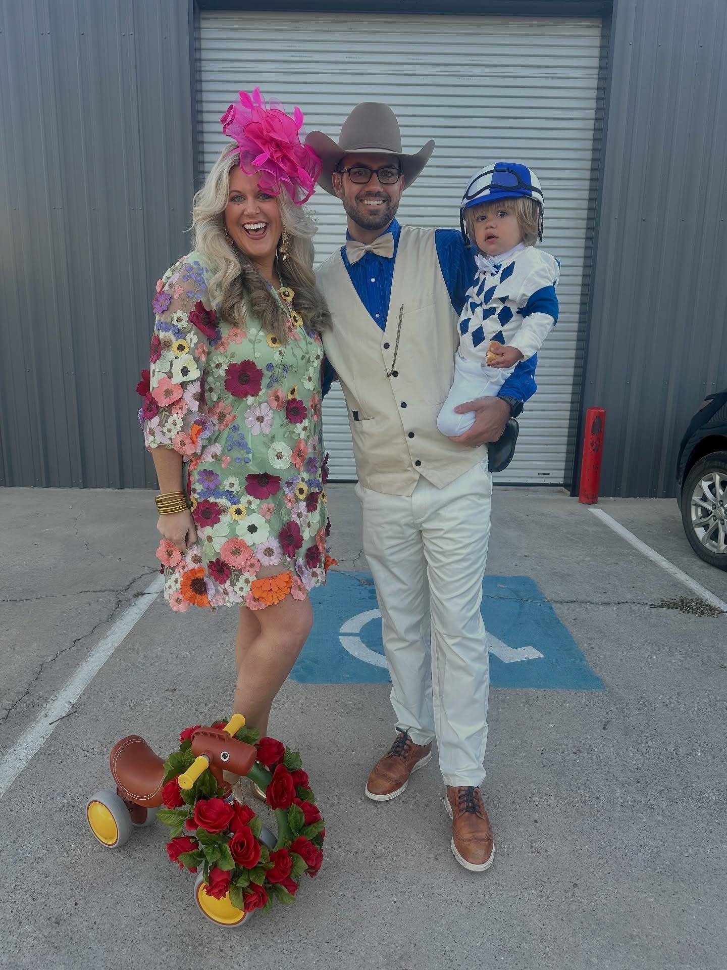 Dress code today: Derby Days &amp; Willy Wonka! 🙌🏼💐🍫

Wishing everyone a safe &amp; sweet halloween🎃