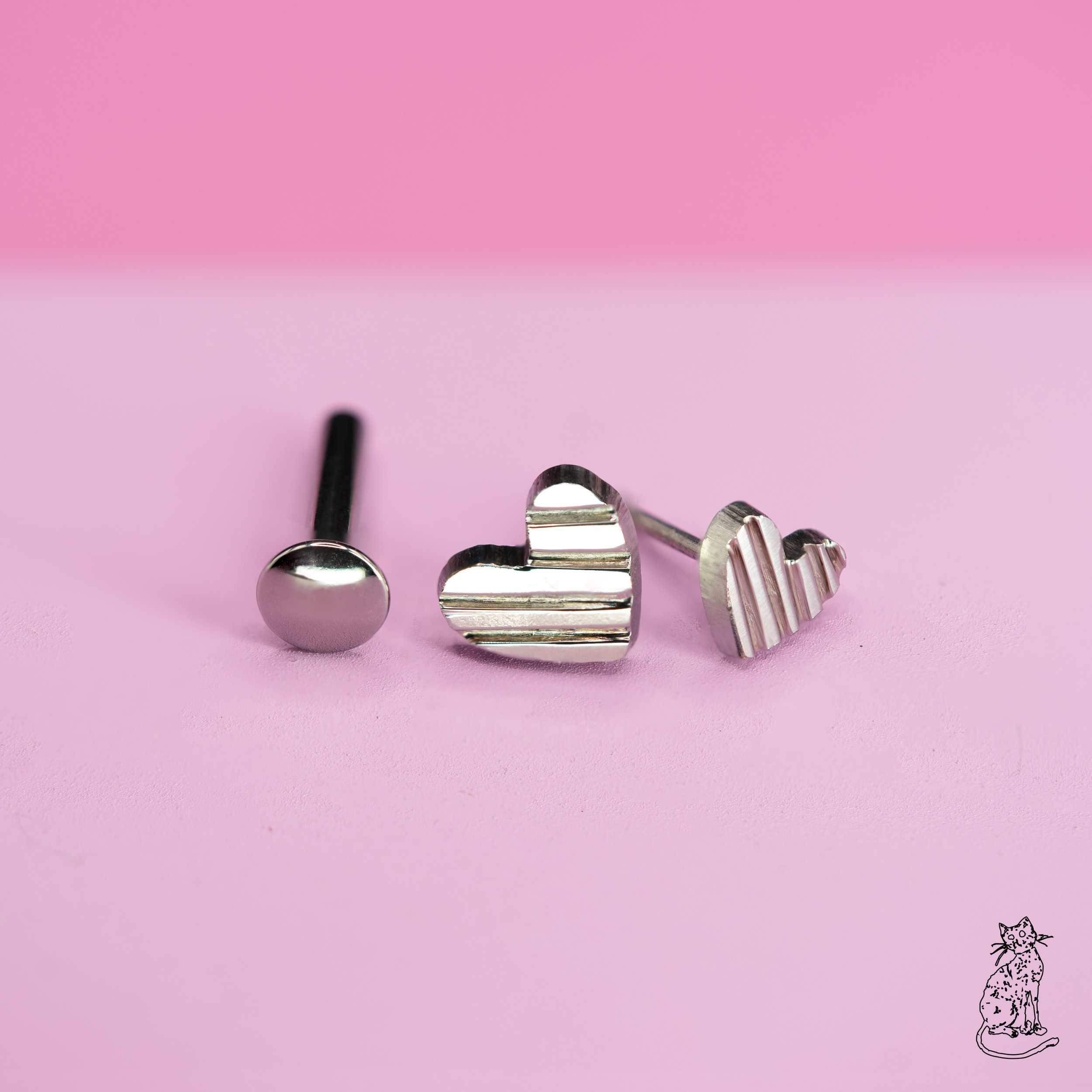 heart with grooves post on side.jpg