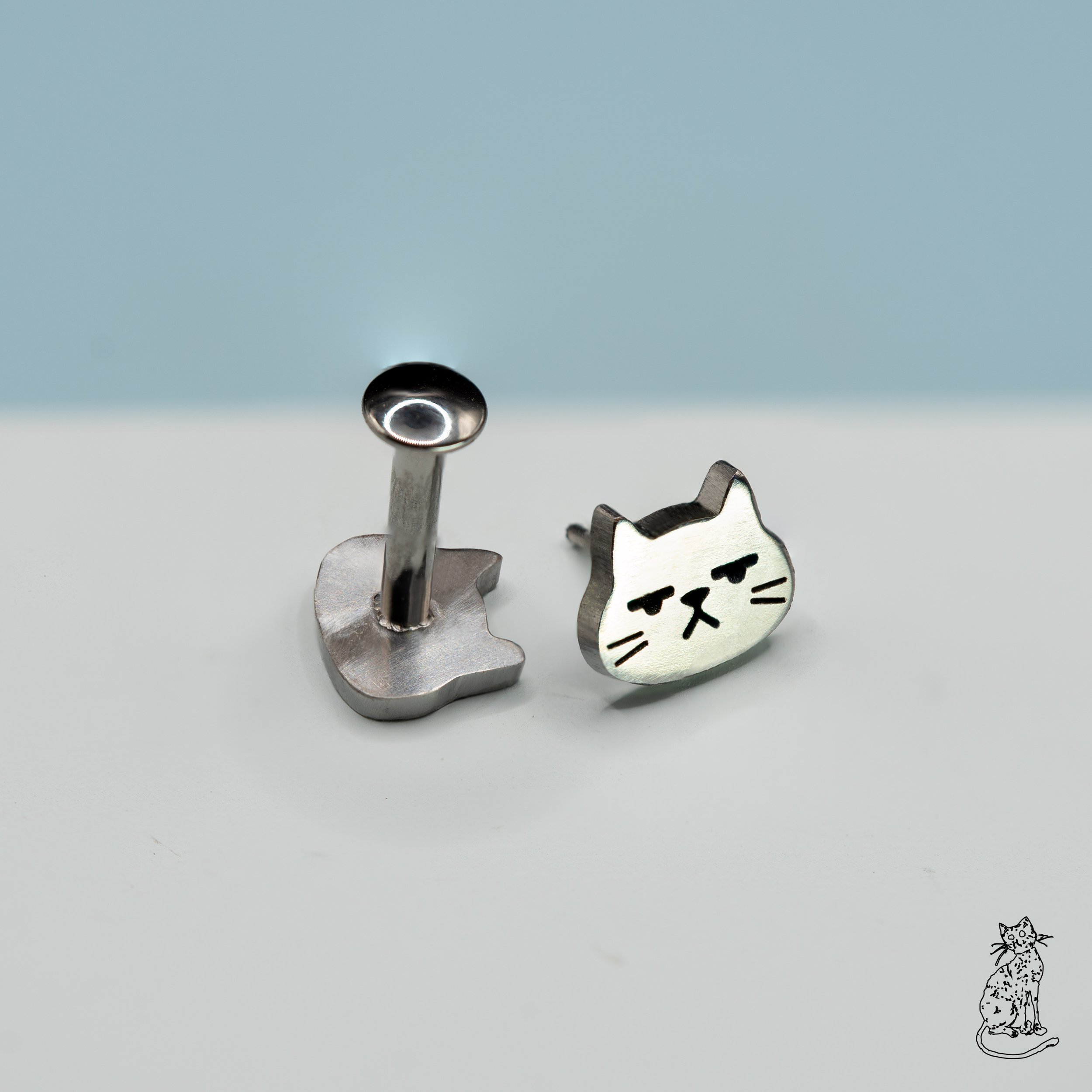 cat grumpy upside down post on_.jpg