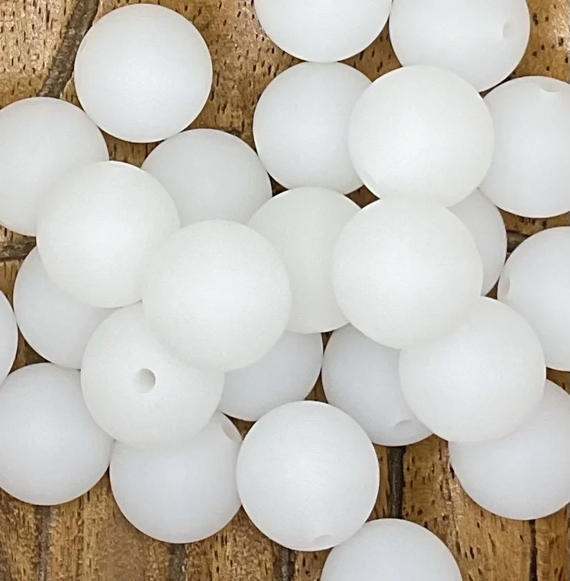 15mm Solid Color #16 Powder Blue Round Bead — The Tumbleristas