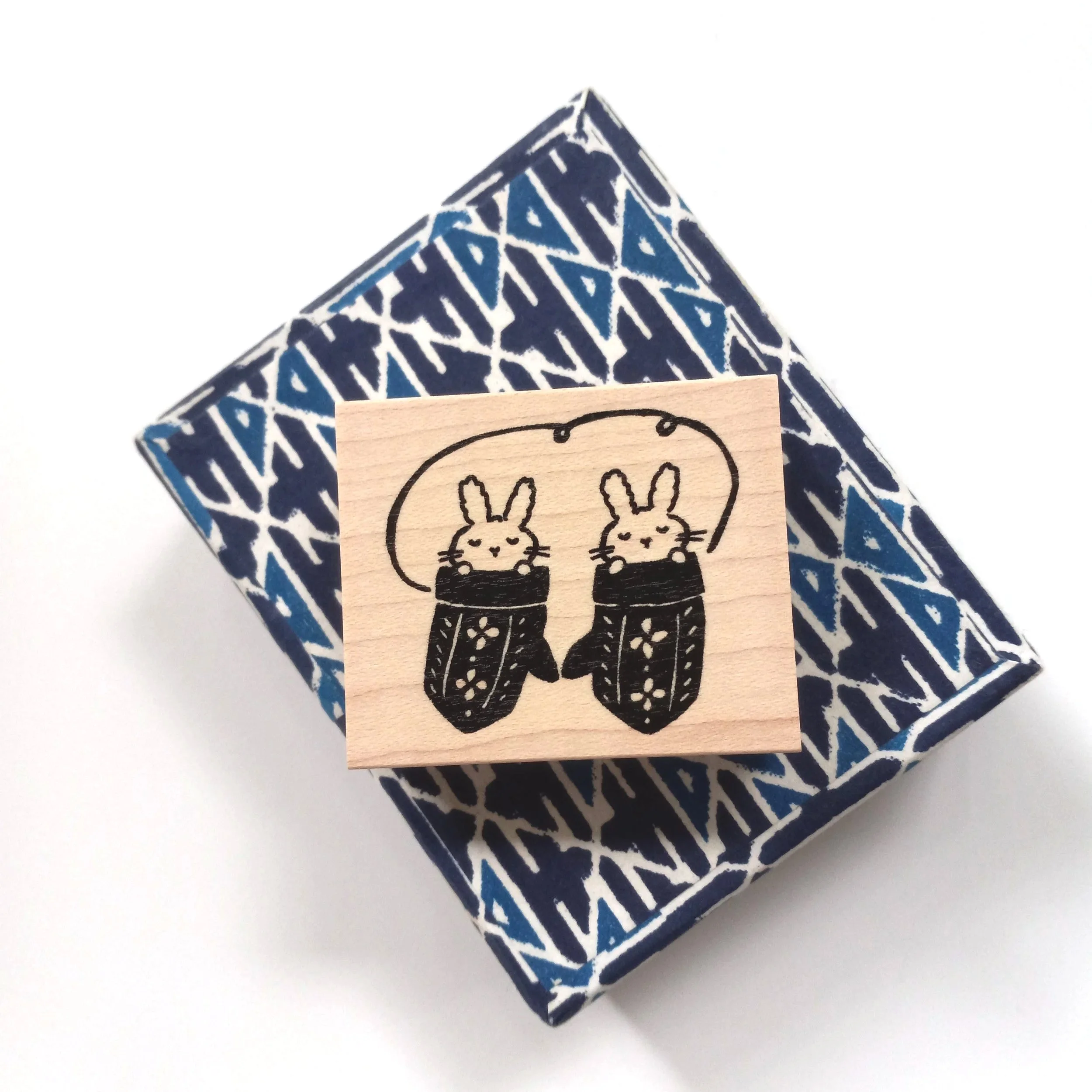 Hankodori :: Rubber Stamps :: Mitten Rabbits