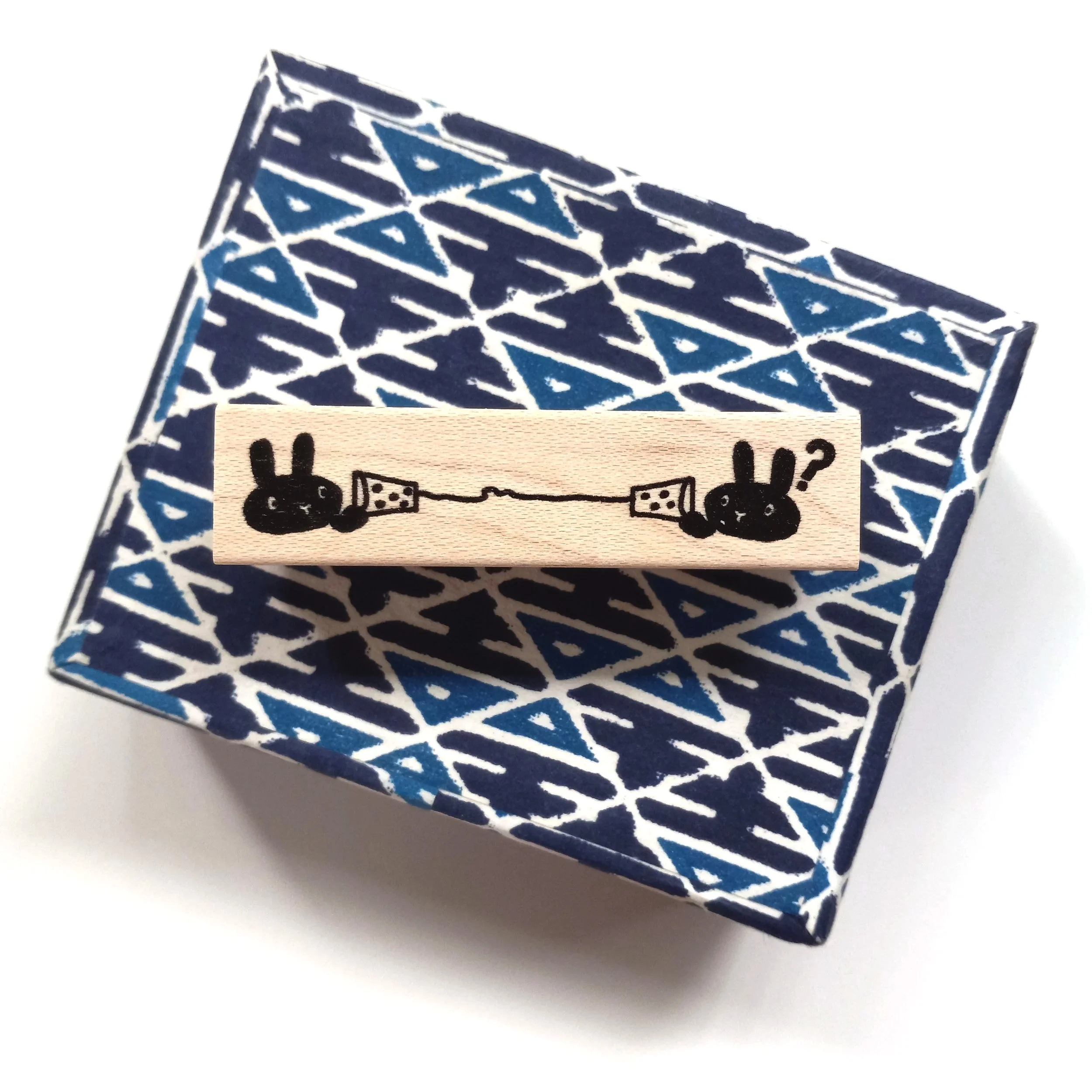 Hankodori :: Rubber Stamps :: Black Rabbit + String Phone