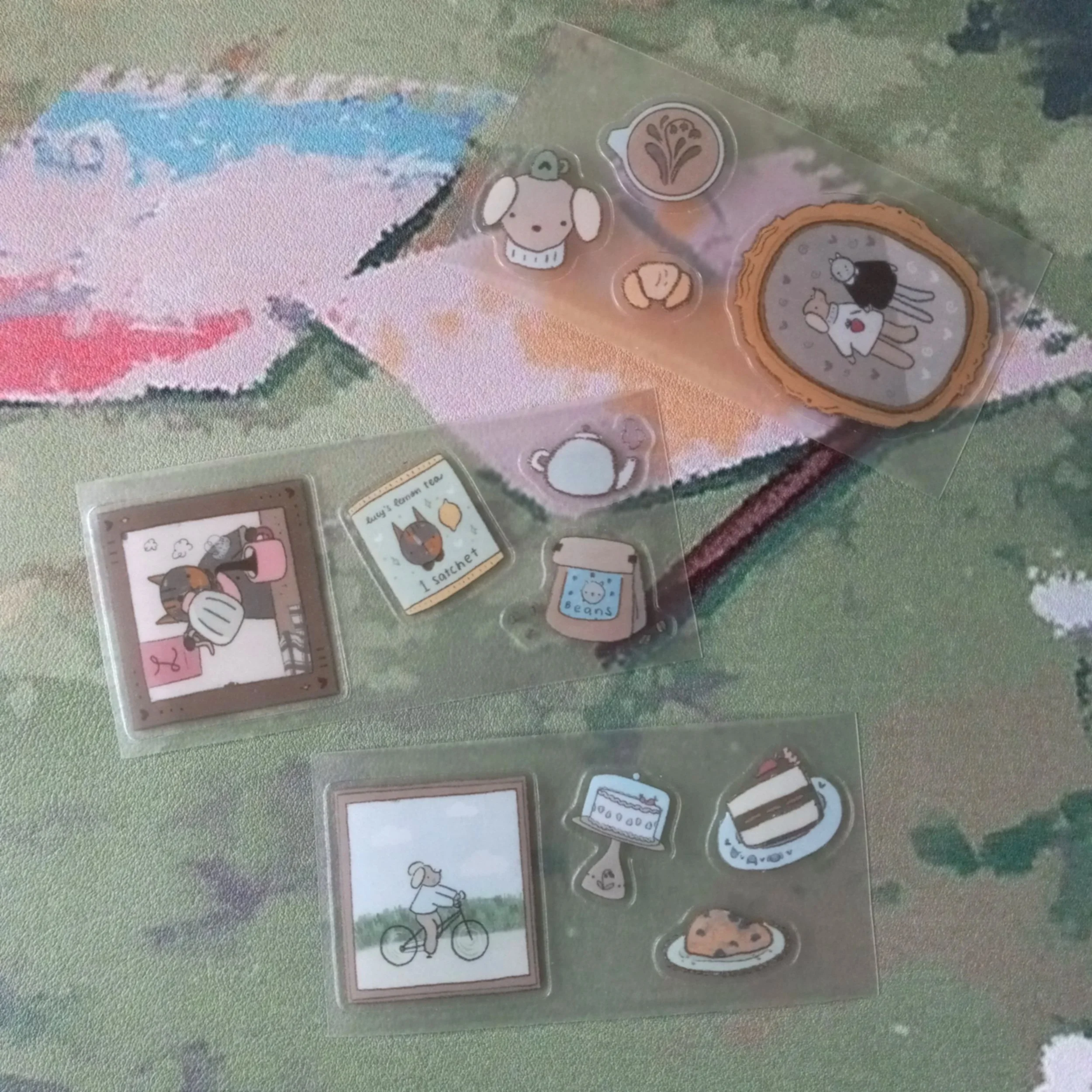 Matte finish kiss-cut PET tape featuring warm coffee shop inspired artwork
