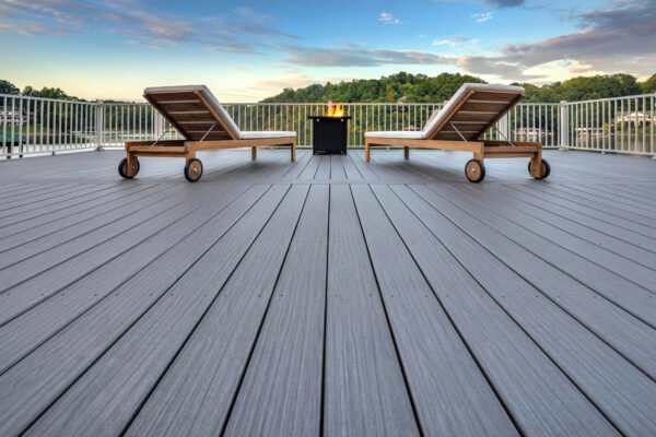sig-bryan-fairbanks-001-wd-sig-alum-railing-wt-dock-lake-lounges-firepit-low-back.tif-2048x2048-1-600x400.jpg
