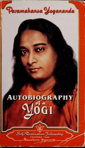 Book cover: Autobiography of a Yogi by Paramahansa Yogananda; Paramhansa Yogananda