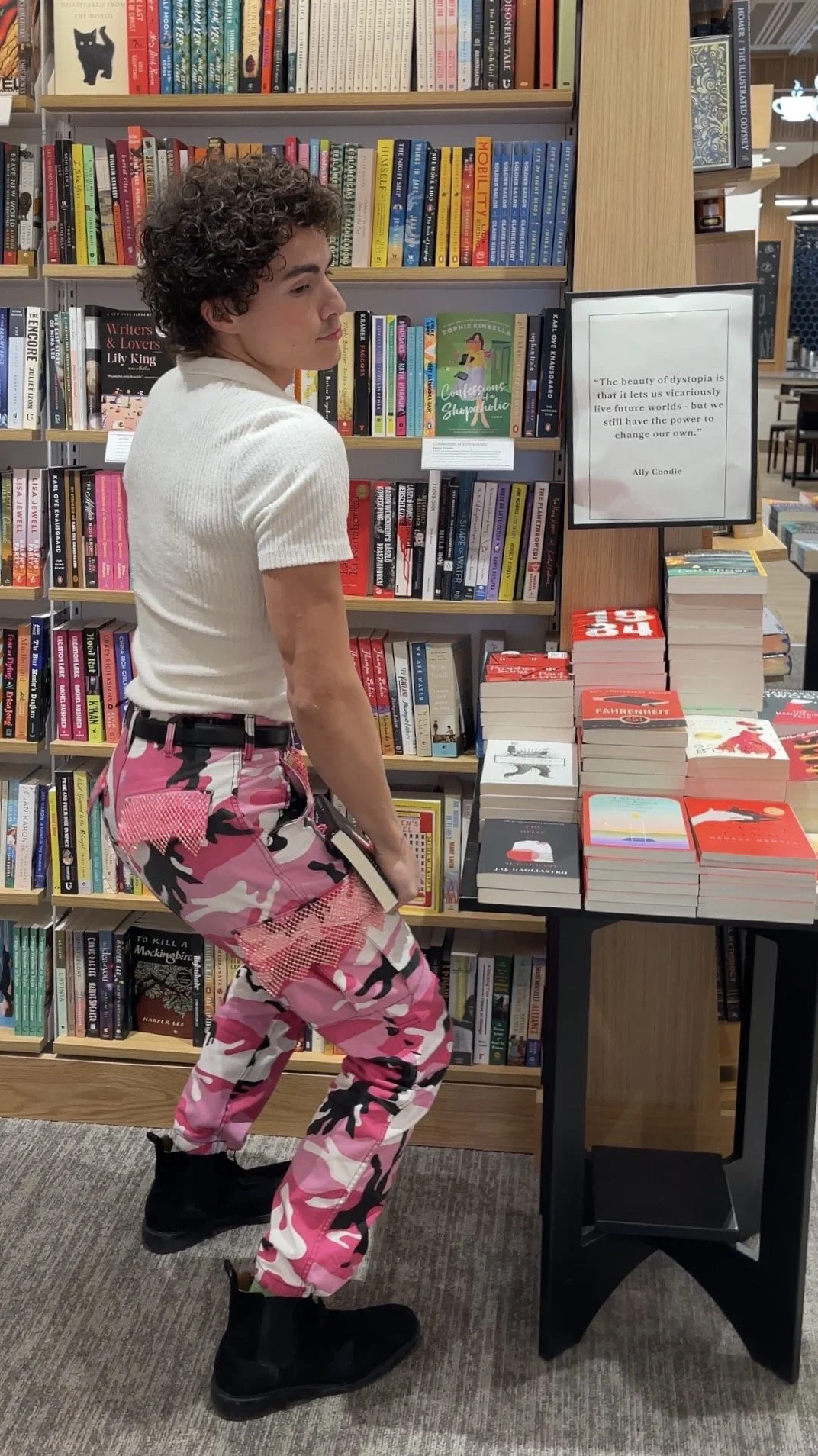 jq gagliastro books signing barnes and noble eatontown nj monmouth mall new jersey Mercury to the Moon by J.Q. Gagliastro barnes &amp; noble fantasy books