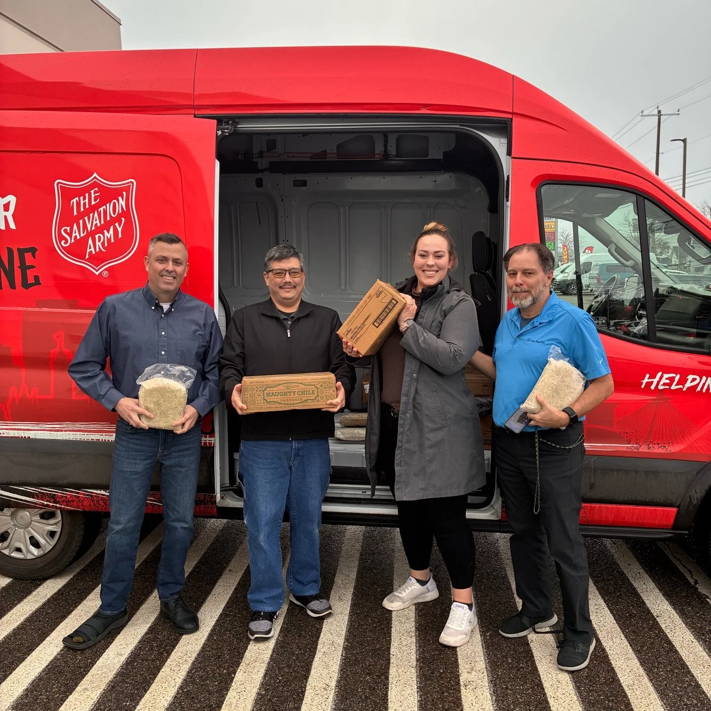 Giving back together in the PNW. 15 boxes of food headed to the @spokanesalvationarmy to help our neighbors in need. ❤️

#PNW #PNWCommunity #LocalImpact #NeighborsHelpingNeighbors