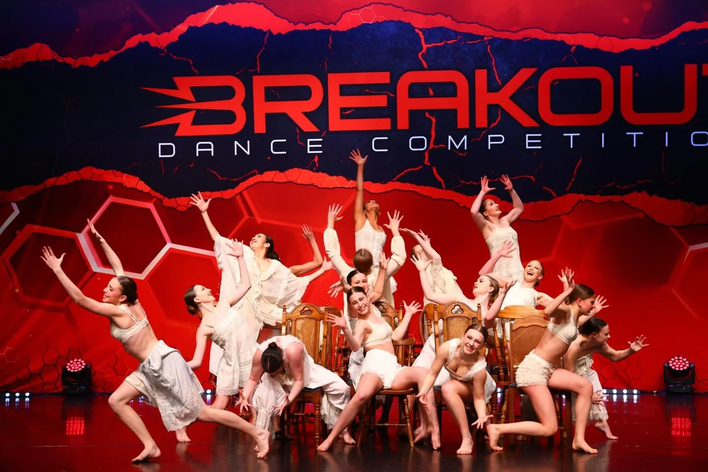 Miss us? Cause we miss you!🤍✨
Here&rsquo;s a little Breakout photo dump to get you through spring break.
#juliartdance #dance #breakoutdancecompetition #michigandancestudio #dancerlife