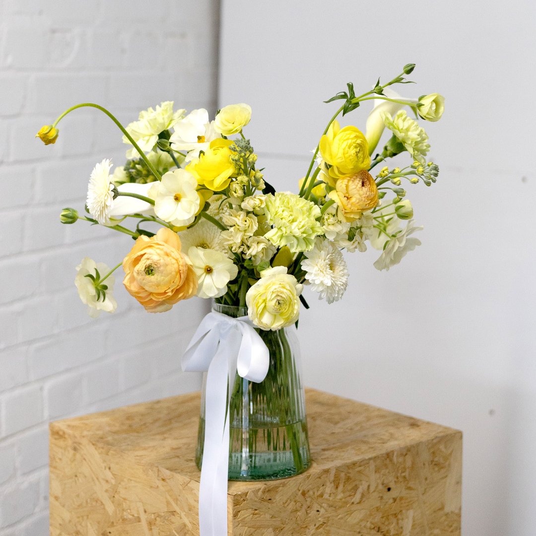 Romantic-Vase-Arrangement-2.jpg