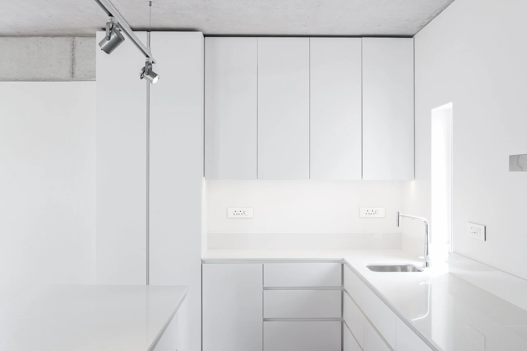 Architectural & Interior photography by Tremayne Ward-Smith.