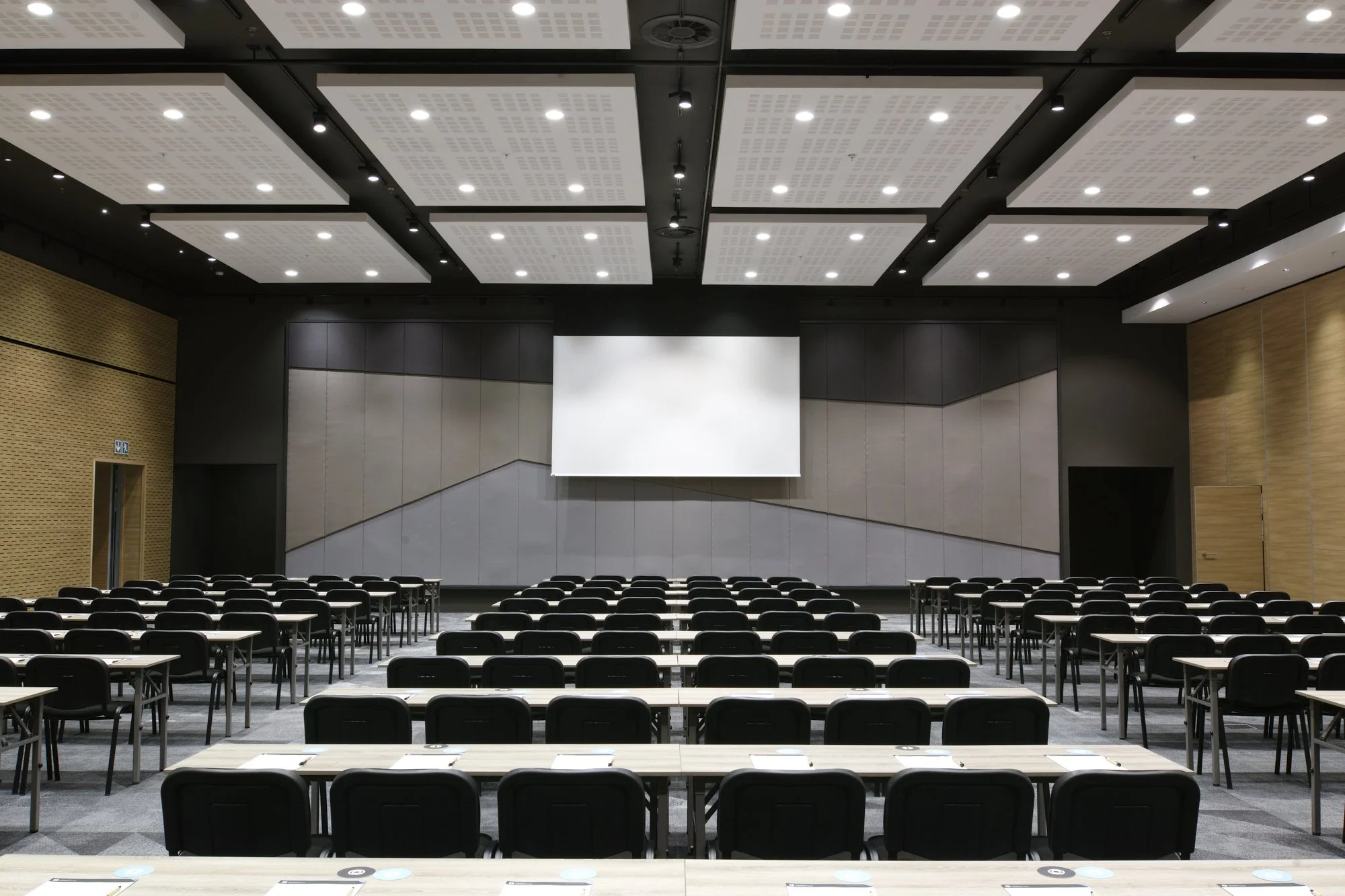 Architectural & Interior photography by Tremayne Ward-Smith.