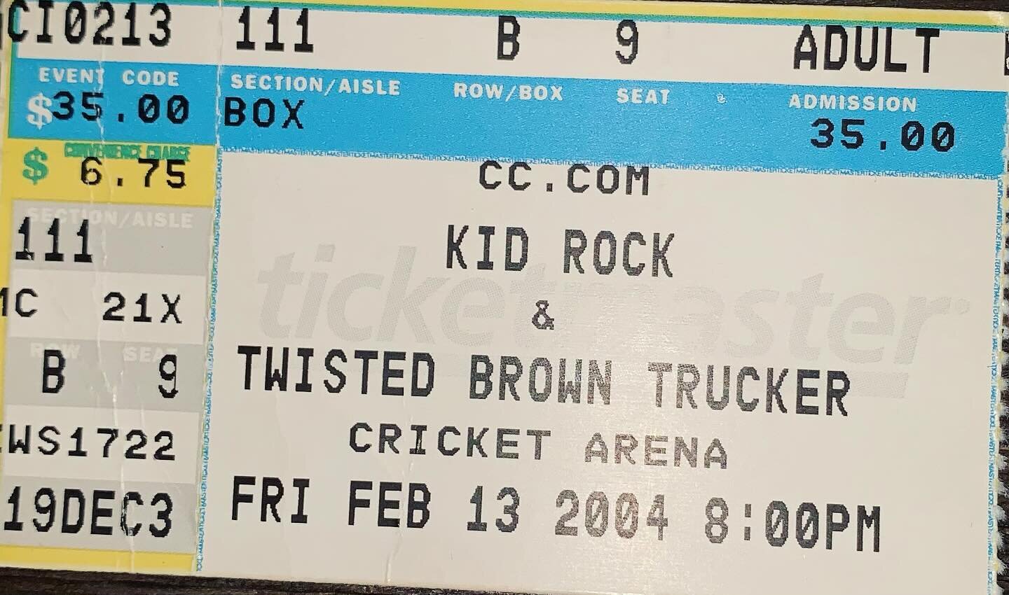 Hey @kidrock! You gotta share a beer with me and @rbrodof16 at the Anderson, SC @rockthecountry show. 

Saw you 20 years ago!!!