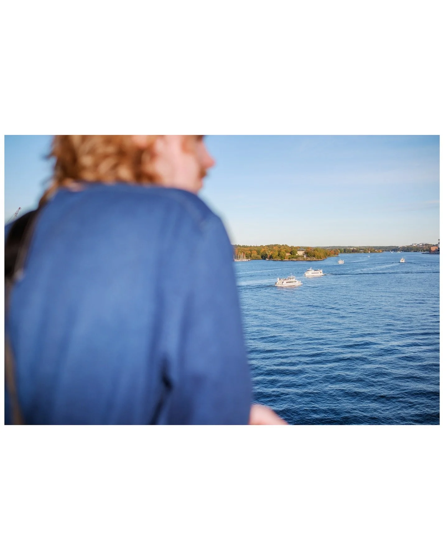 Bilder i bl&aring;tt.
.
.
#fujifilmnordic 
#fujifilmglobal 
#fujifeed 
#fujiframez 
#everydayeverywhere 
#thisaintartschool 
#thinkverylittle 
#woofermagazine