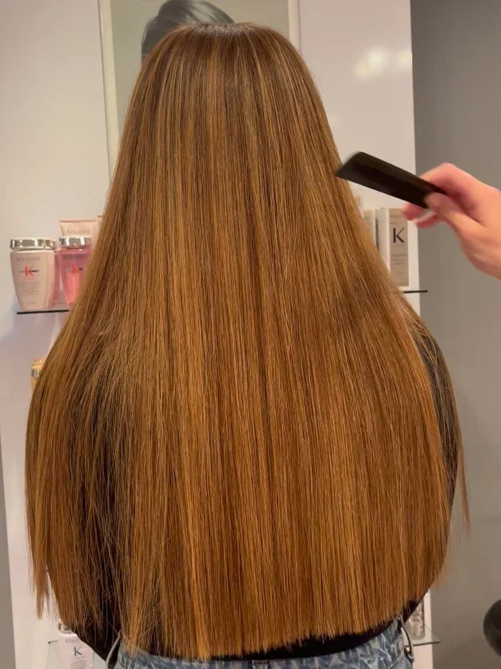 ✨ Straight Perfection Alert! ✨ Can we take a moment for this glass-like finish? 😍 Sleek, smooth, and precision-cut to perfection &mdash; this transformation by Sam 💇&zwj;♀️

Using the best from K&eacute;rastase, this look doesn&rsquo;t just shine &