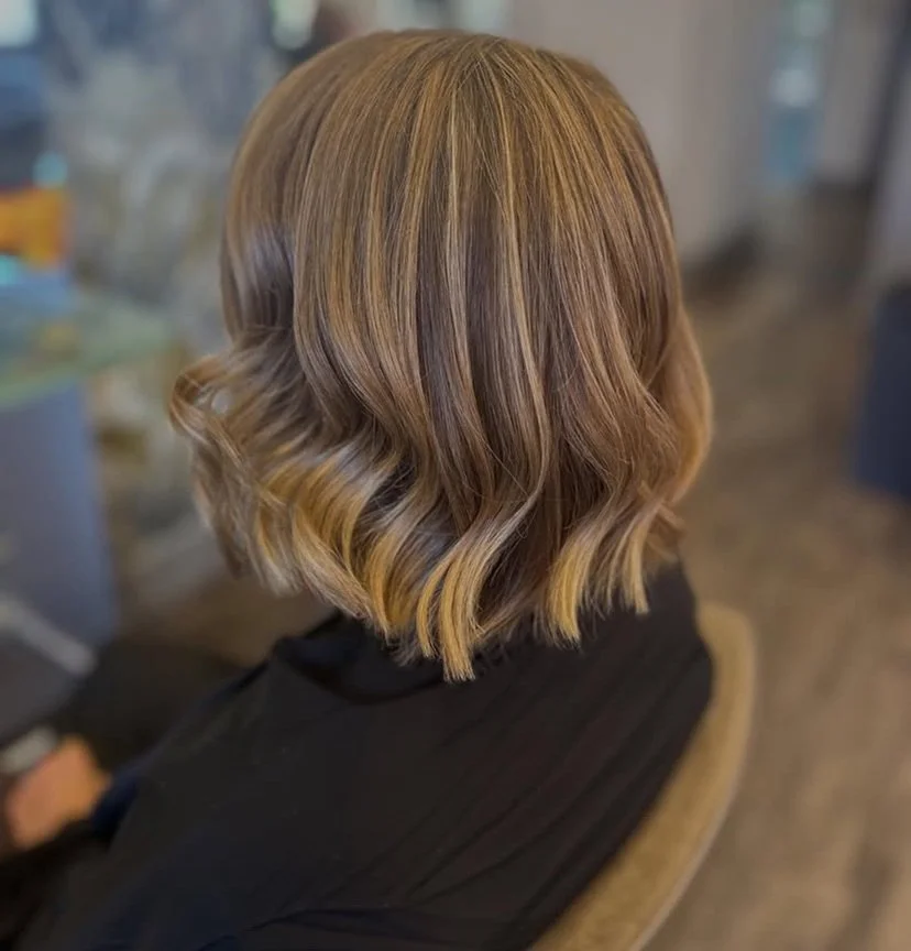 🌟✨ Fresh Hair, Fresh Vibes! ✨🌟 
Say hello to our models stunning bob cut! 💇‍♀️😍 Our talented trainee has truly outdone herself with these fresh ends. Perfectly chic and effortlessly stylish, this look is ready to turn heads! 🙌💖
Swipe 👉 t