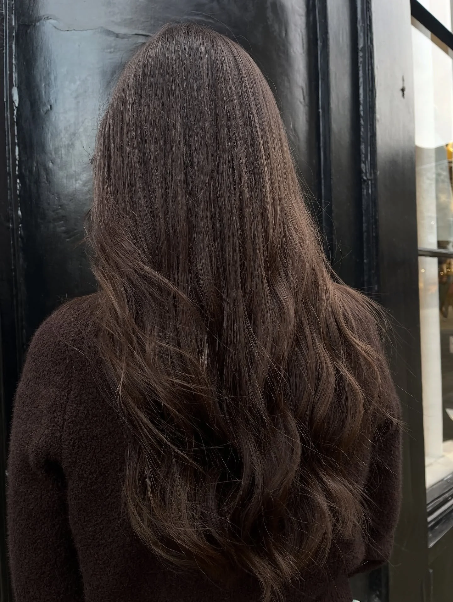 ✨ 🤎Cinnamon Mocha🤎 ✨
Soft, dimensional brunette tones with a subtle warm glow &mdash; perfect for that effortless, natural shine, Colour done by Jazz 🤎
Swipe for the before ➡️
#BrunetteBalayage #GlossyHair #HealthyHair #autumnhair #Fresh colour