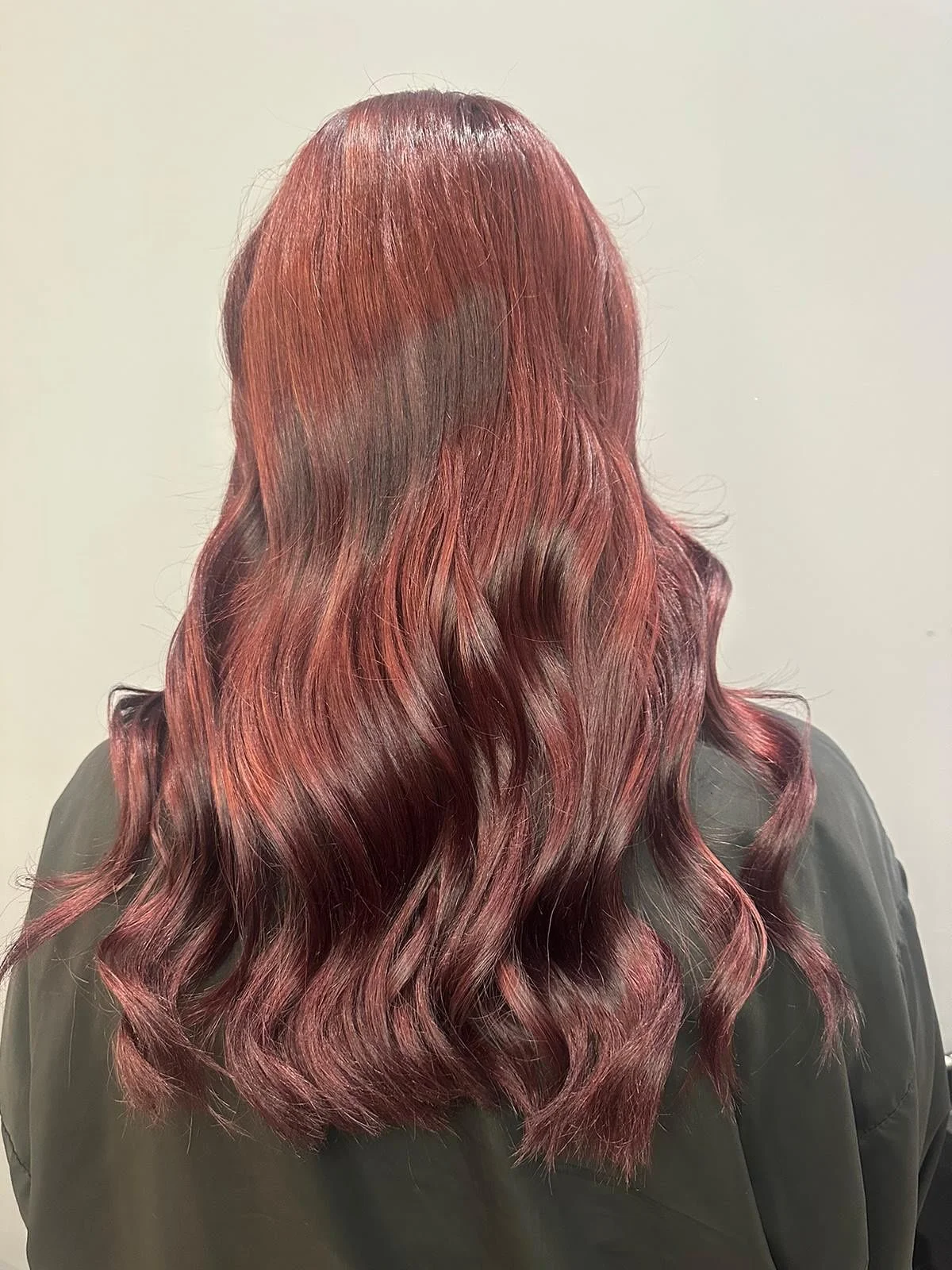 Magic by our trainees🪄✨

How gorgeous is this colour?💜💗

#lorealpro #ʜᴀɪʀᴄᴏʟᴏᴜʀ #lor&eacute;al #haringtonsmarlow #hairsalonmarlow