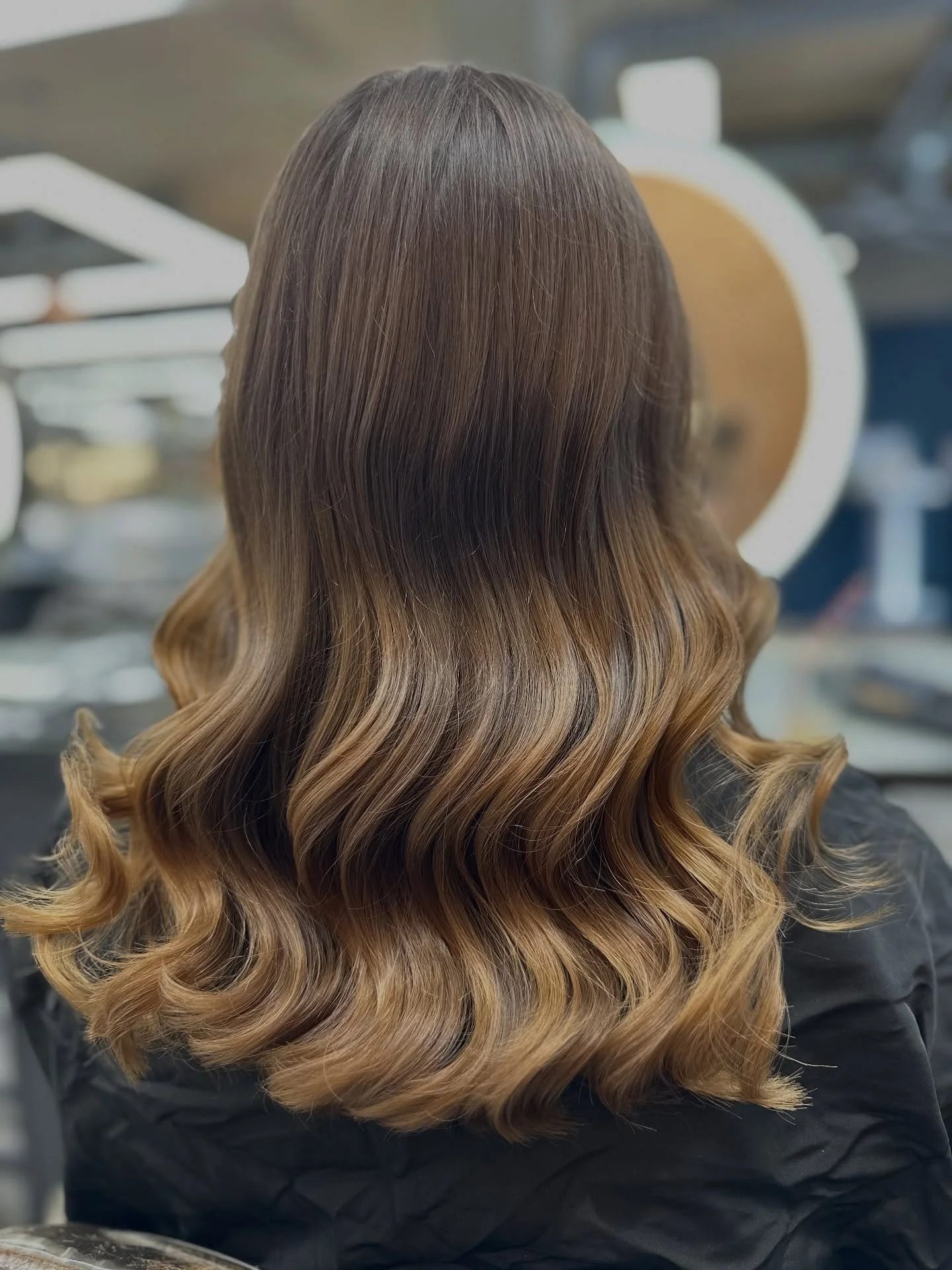 Save for your next hair inspo🤎✂️🐻

Quick!!! Christmas appointment are booking up fast! make sure you secure your appointment before it&rsquo;s too late! ✨✨✨We still have some availability for all your hair needs this Christmas season🎄❄️