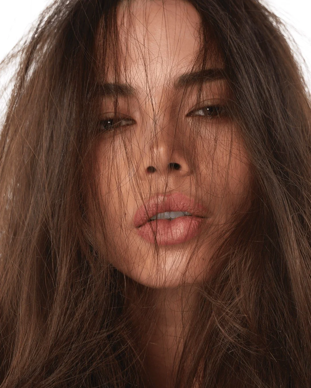 Looking for a unique hairstyle? Haringtons blends classic elegance with modern trends to create a look made just for you. 
#Haringtons #Haringtonshairdressing