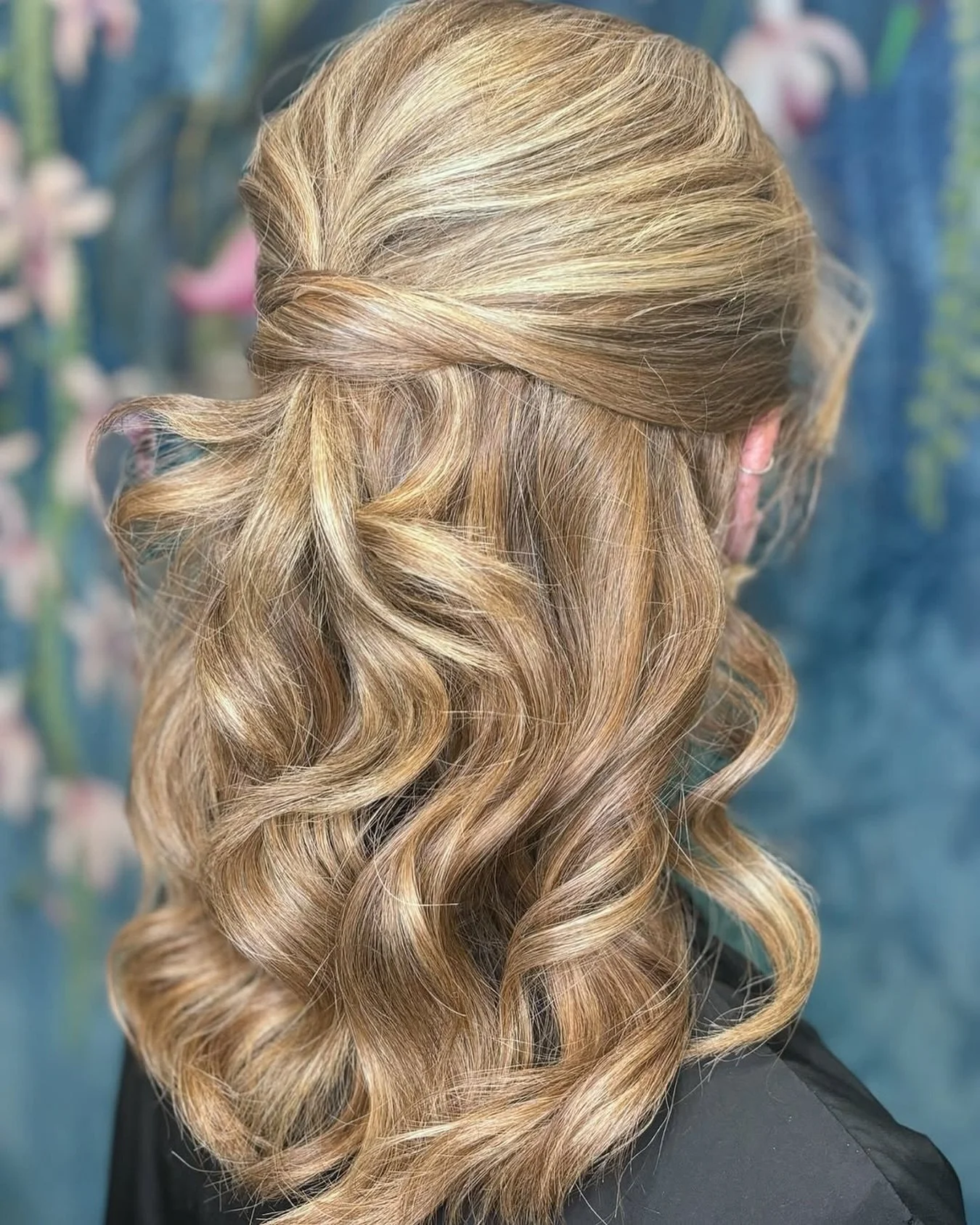 ✨Festive hair inspo to get you party-ready ✨

Styled by: @jasminejade_hair #hairup #hairinspo #inspo #festivehair #trending #occassion