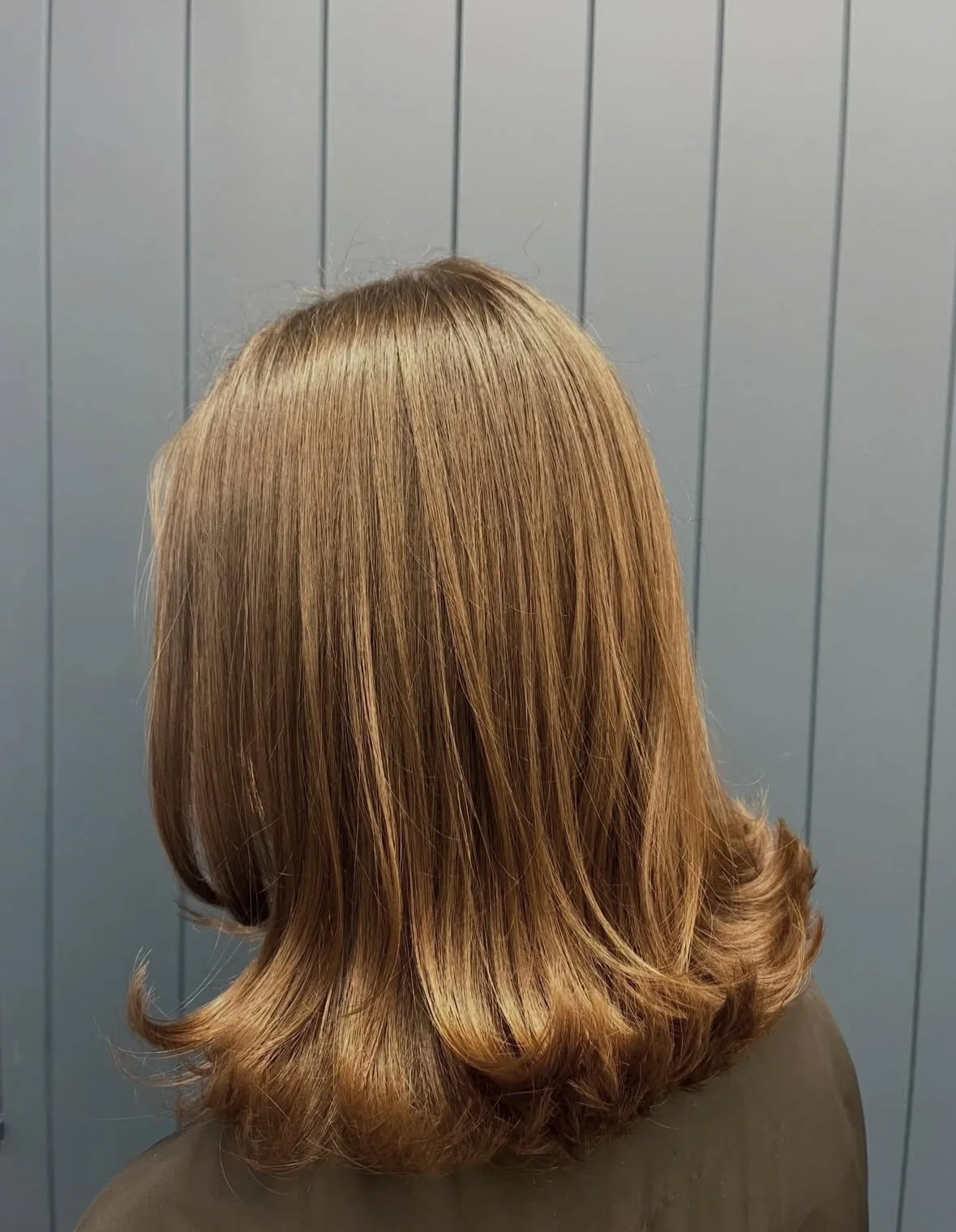 ✨ Before ➡️ After Transformation ✨

Swipe to see this gorgeous hair refresh created by our talented trainee Neve 👏

From natural texture and grown-out colour to a sleek, healthy finish with beautifully shaped movement, this transformation is all abo