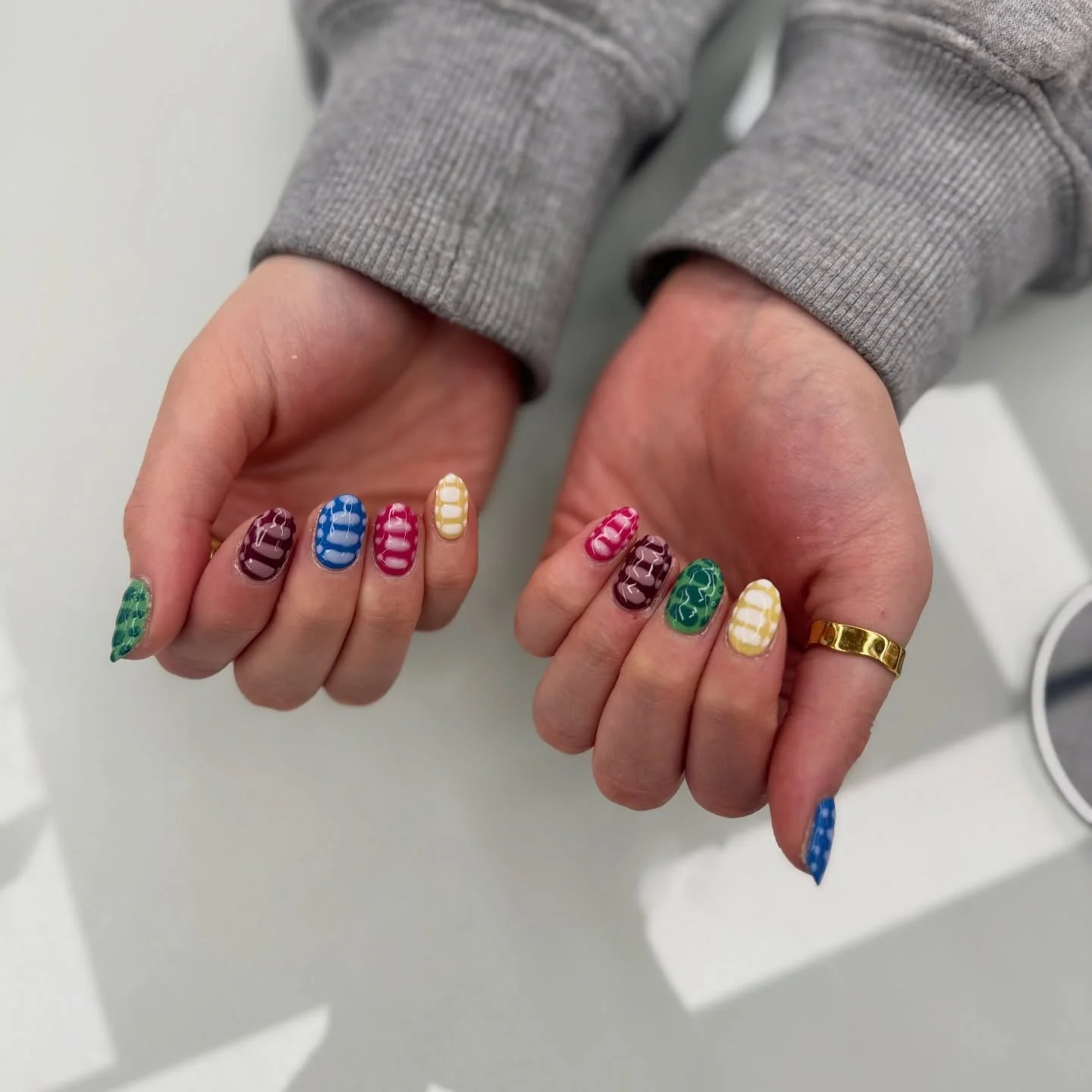 Spring nail inspo🧚🏼&zwj;♀️🧚🏼&zwj;♀️🧚🏼&zwj;♀️ 

Gorgeous nails created by Ellie✨✨ We are ready for spring and some sun! 

Save this post for your next nail appointment 🫧

Book online or call the salon so see Ellie&rsquo;s availability! We can&r