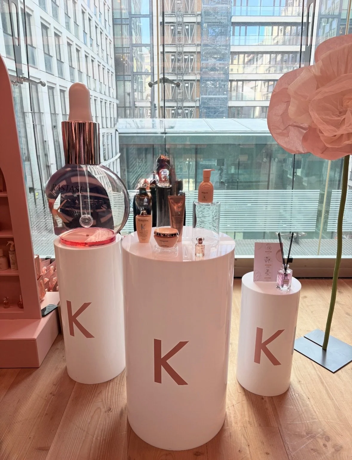 A day of learning, luxury, and serious hair inspiration ✨

Nicole &mdash; our Front of House Manager and Product Guru &mdash; loved every moment. Thank you @Kerastaseofficial K&eacute;rastase for having us in London 🤍
#HairGoals #KerastaseEvent #Lon