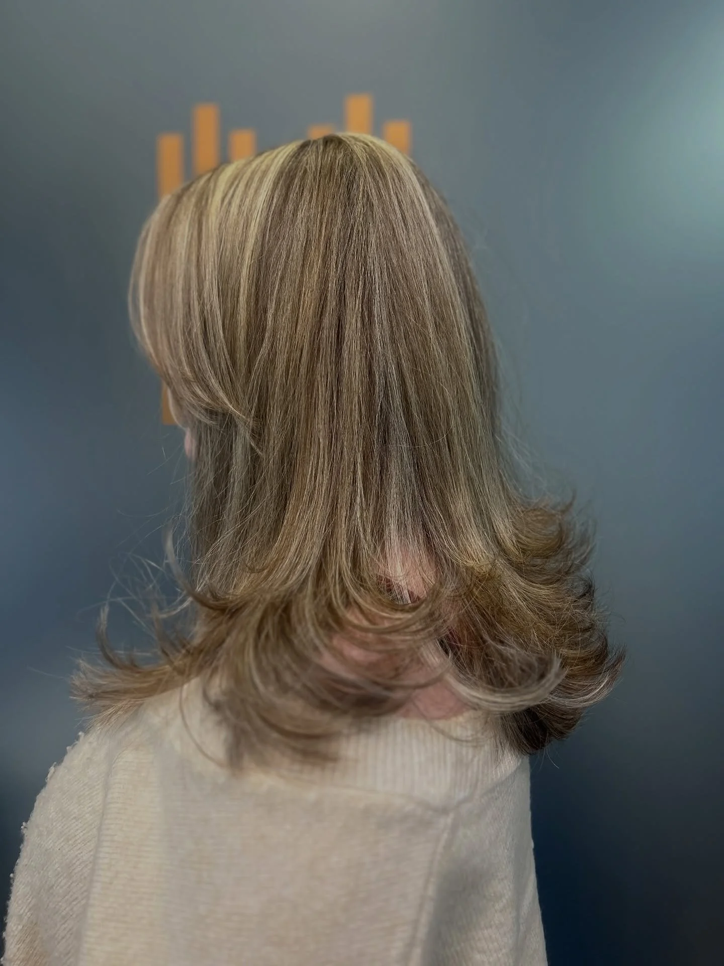 Clean cuts + dimensional tones = Perfection ✨

#haircolor #highlights #newclients #hairstyles